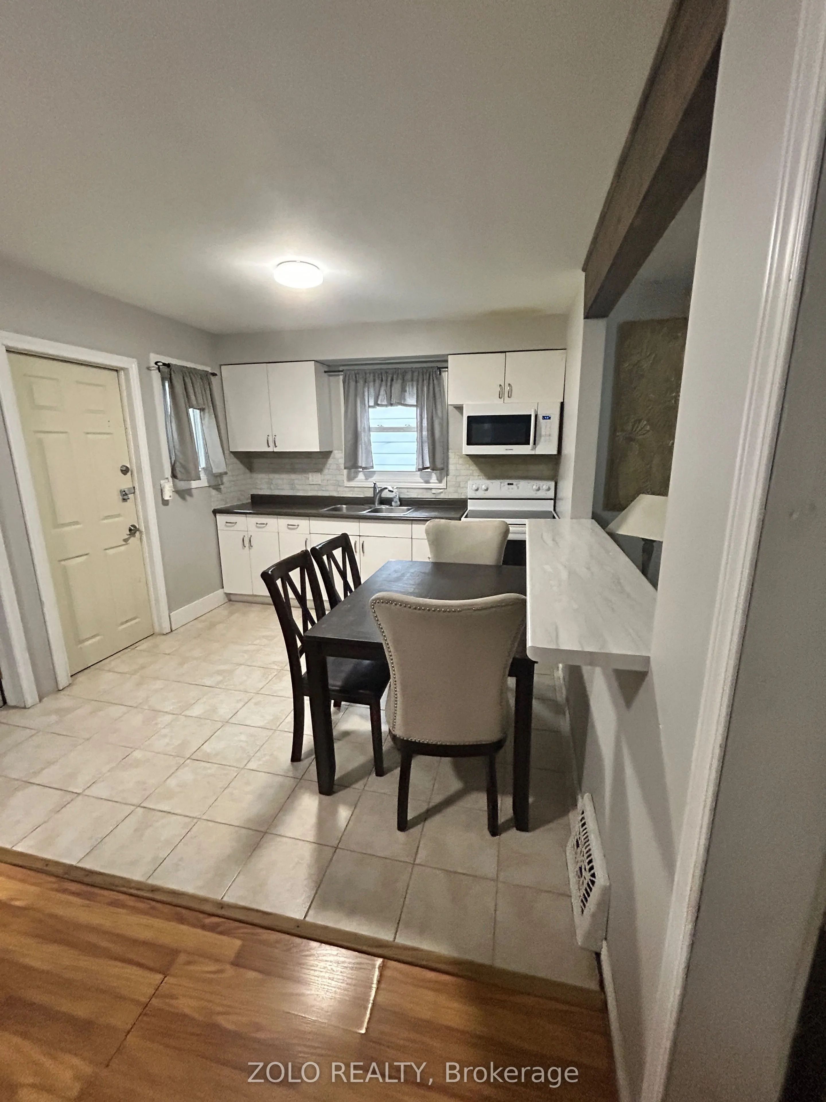 6325 Murray Street #Upper