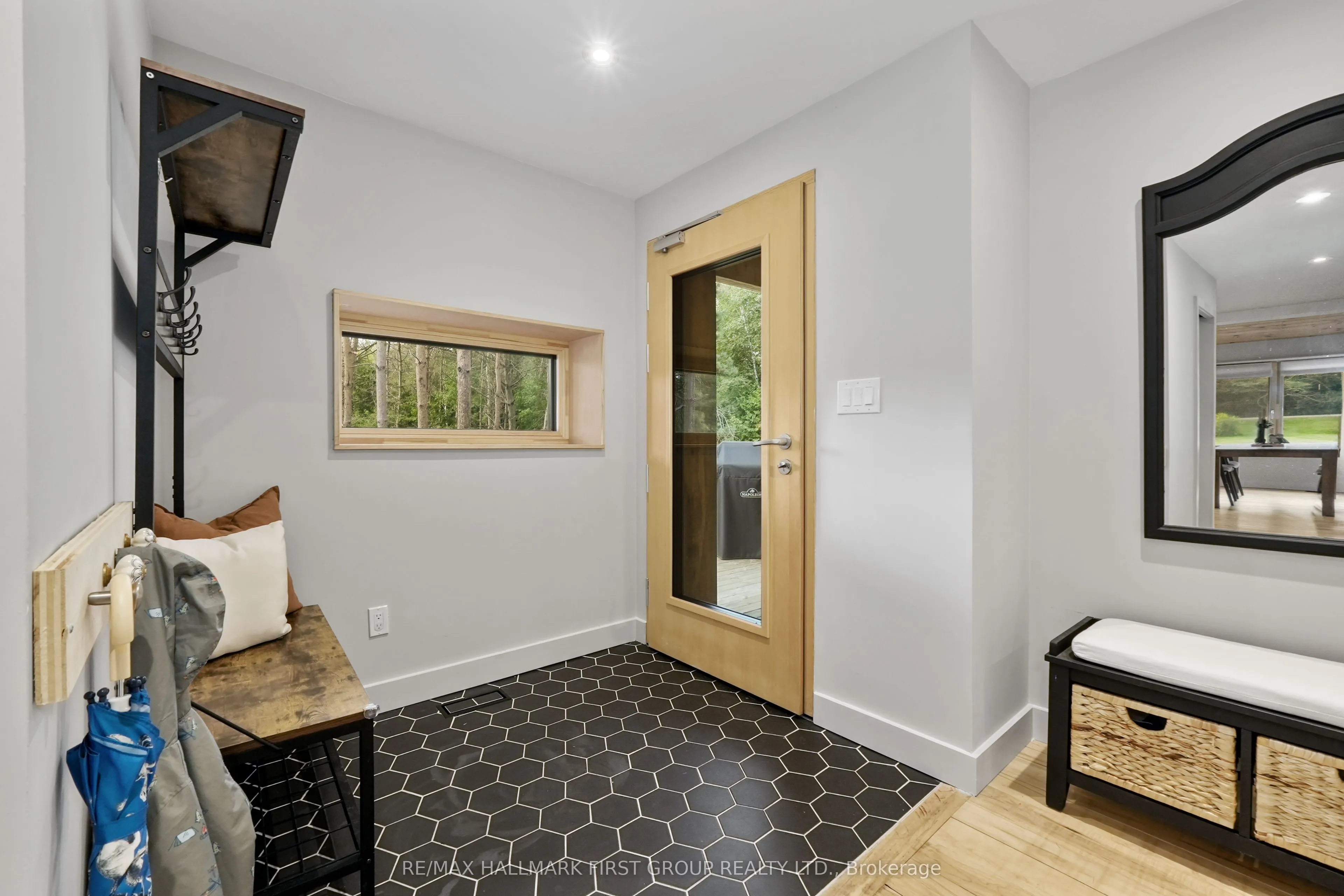 230 Lakeport Road