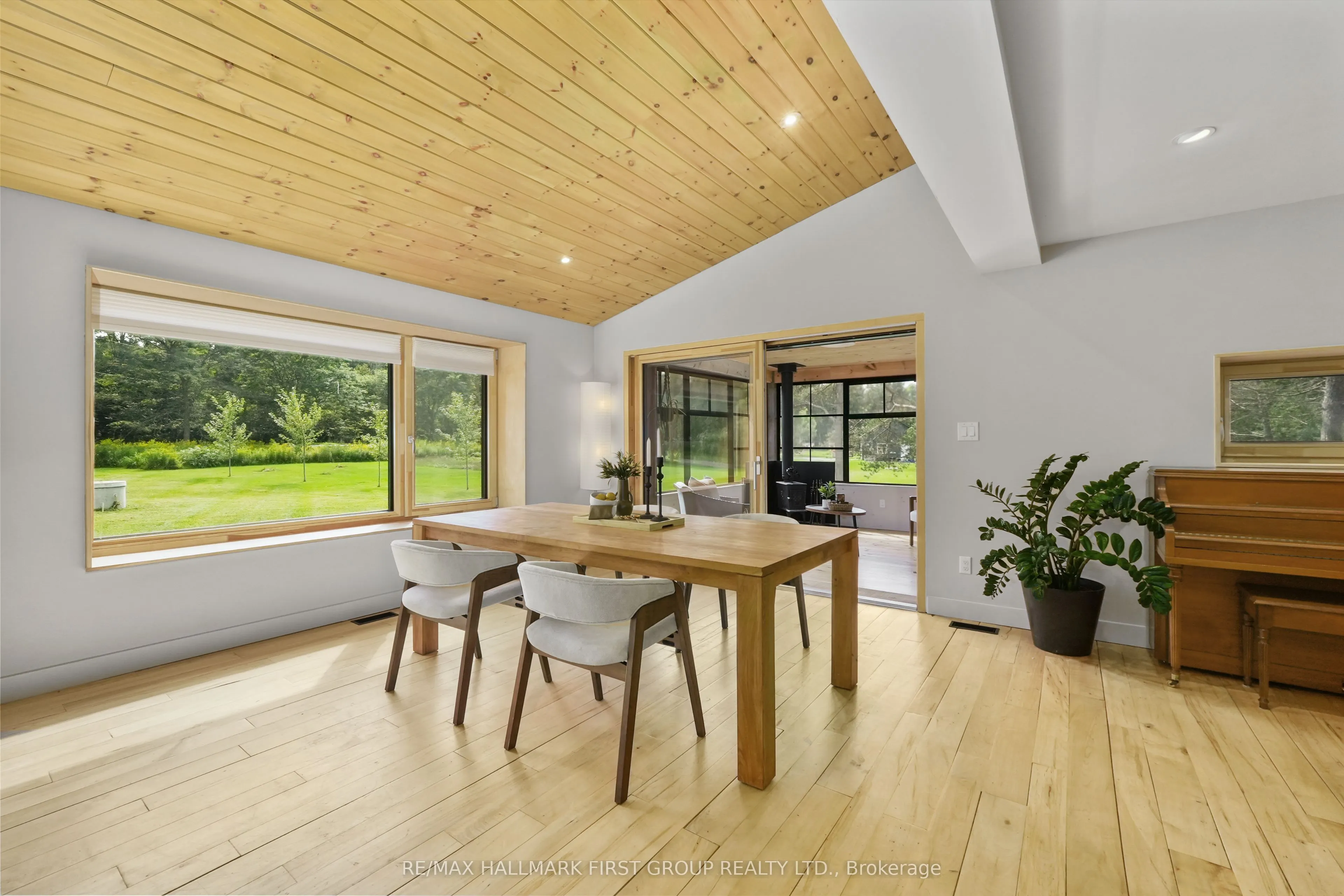 230 Lakeport Road