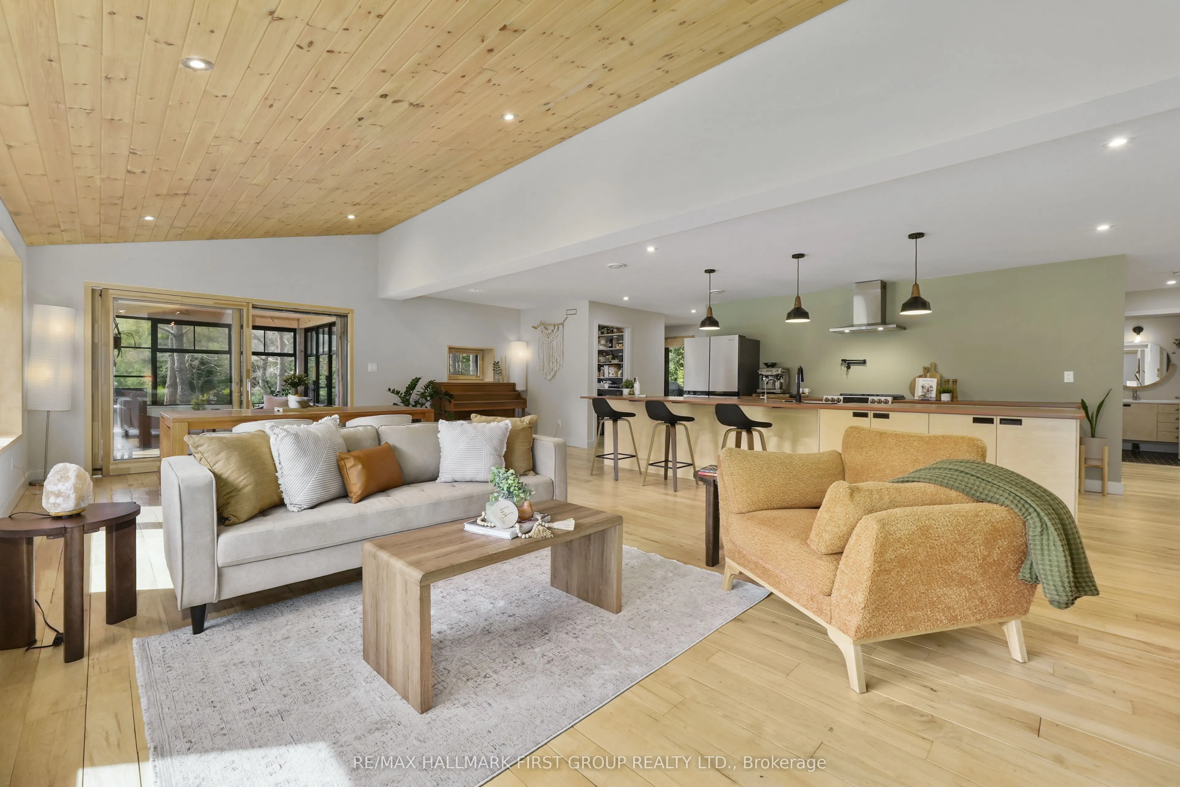 230 Lakeport Road