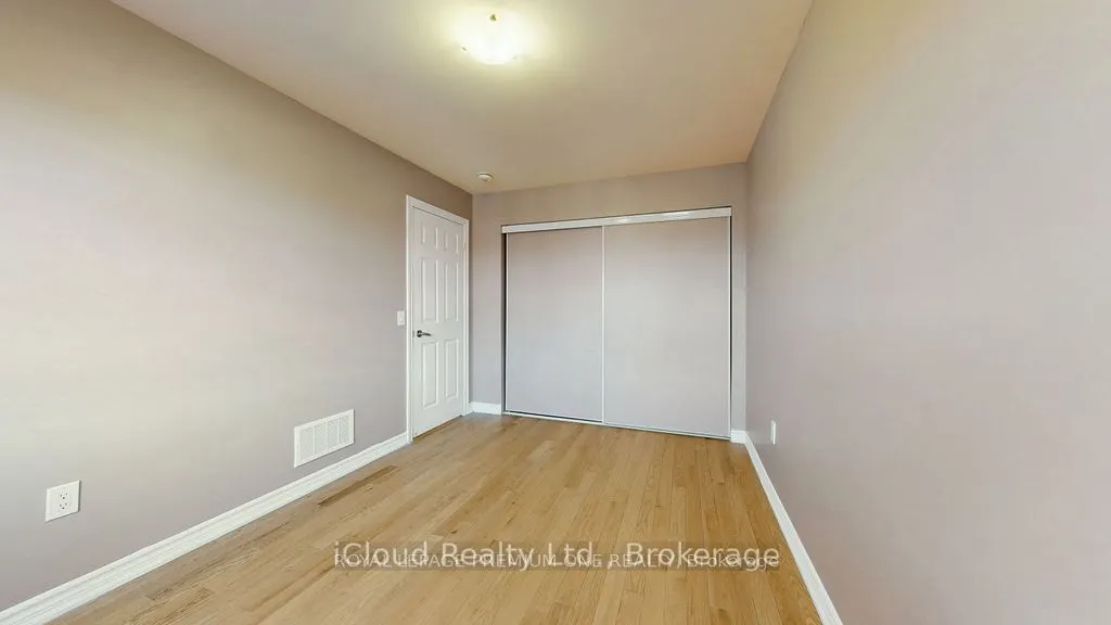 344 Ridley Crescent
