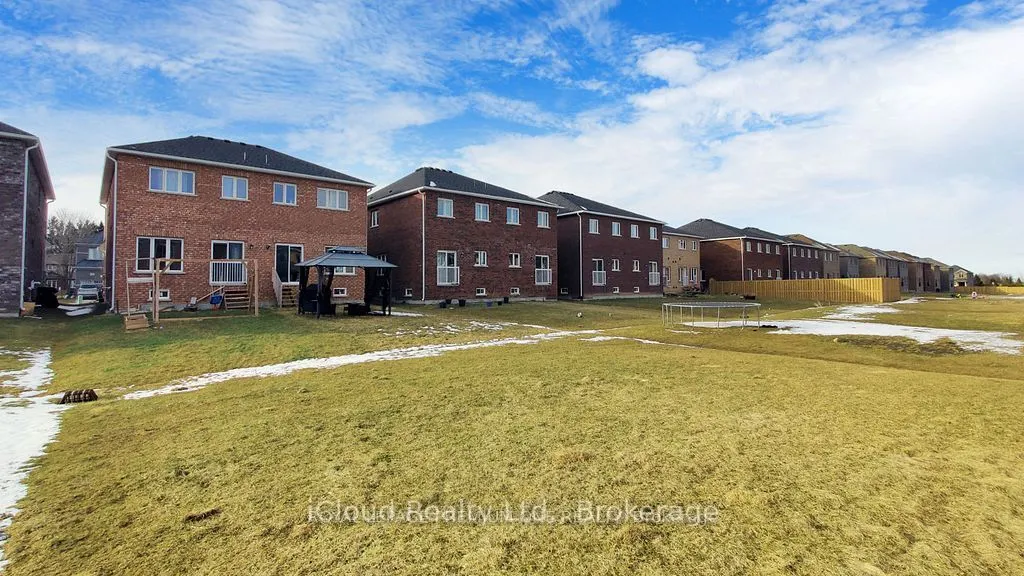 344 Ridley Crescent