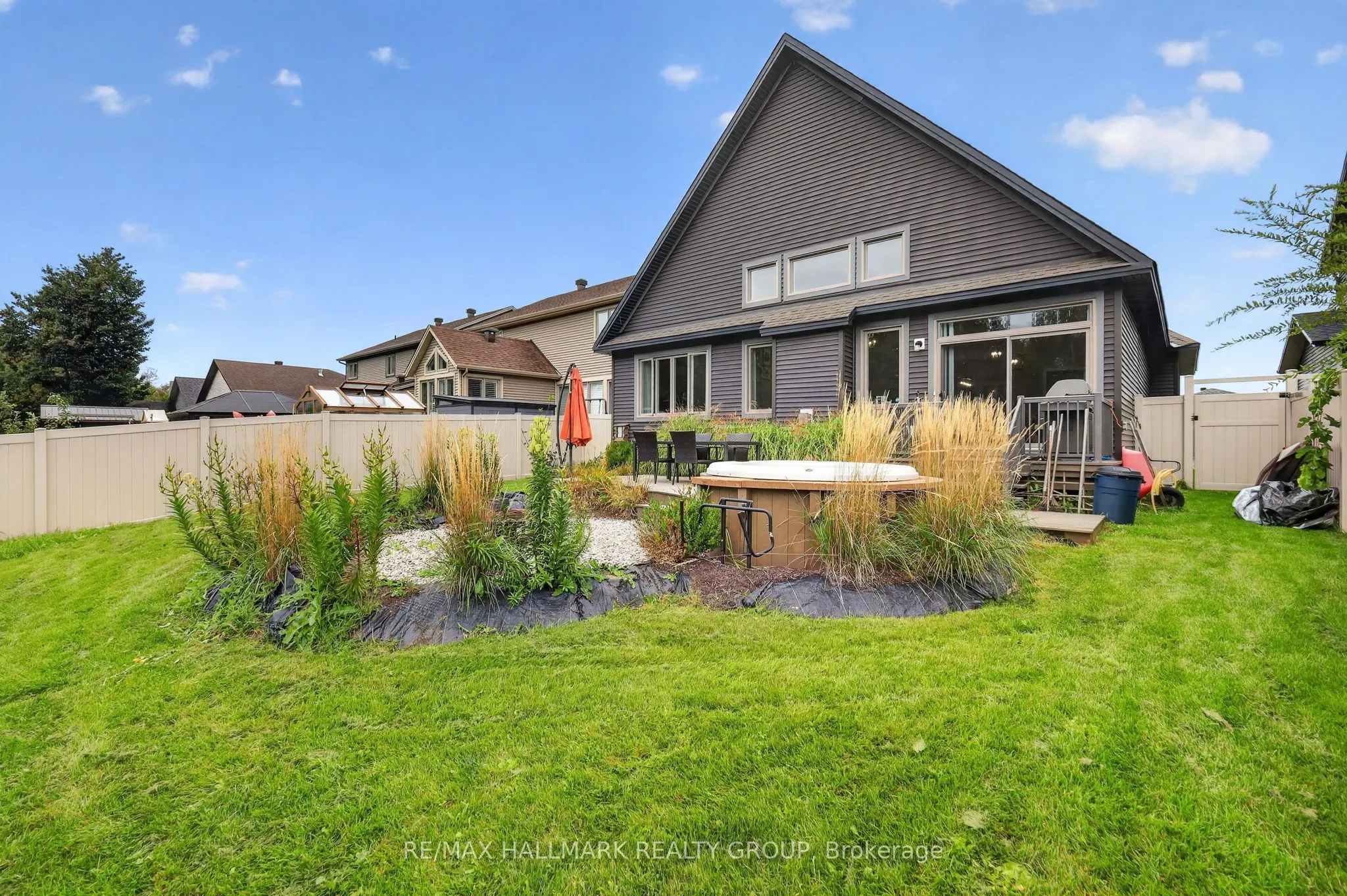 206 Pioneer Road
