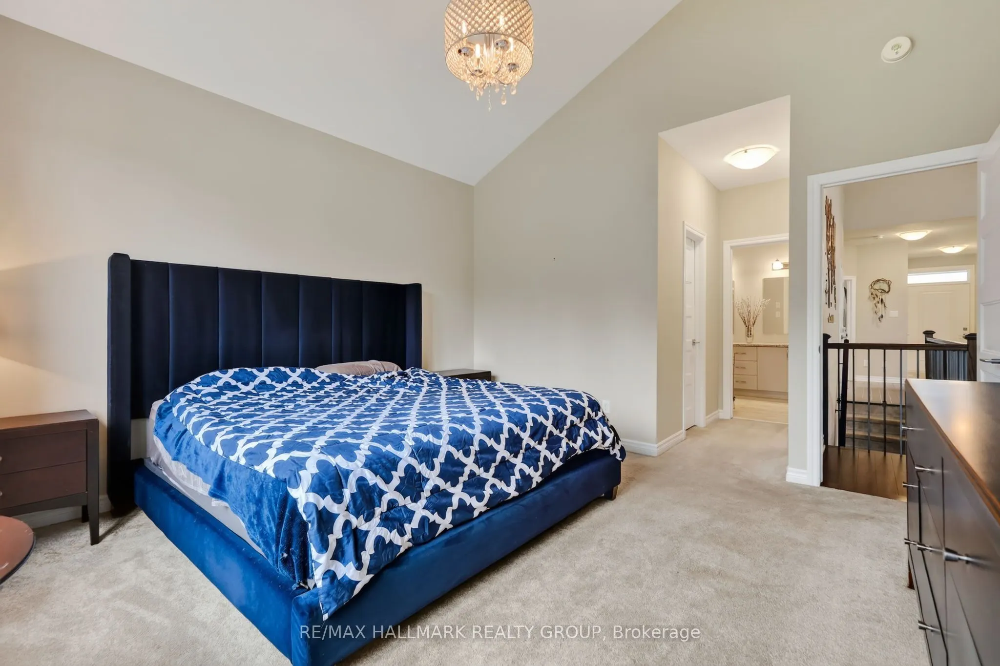 206 Pioneer Road