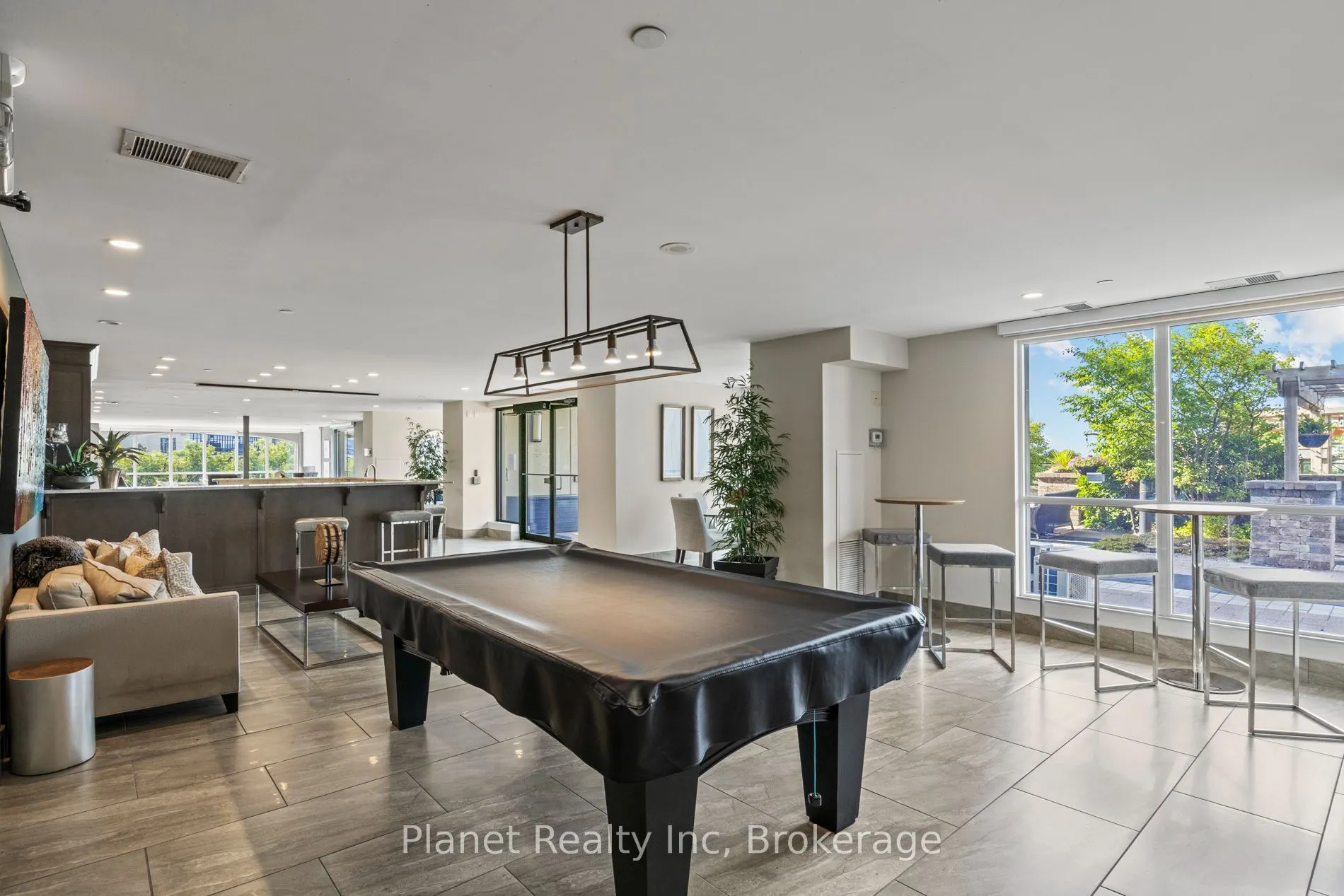 160 Macdonell Street #508