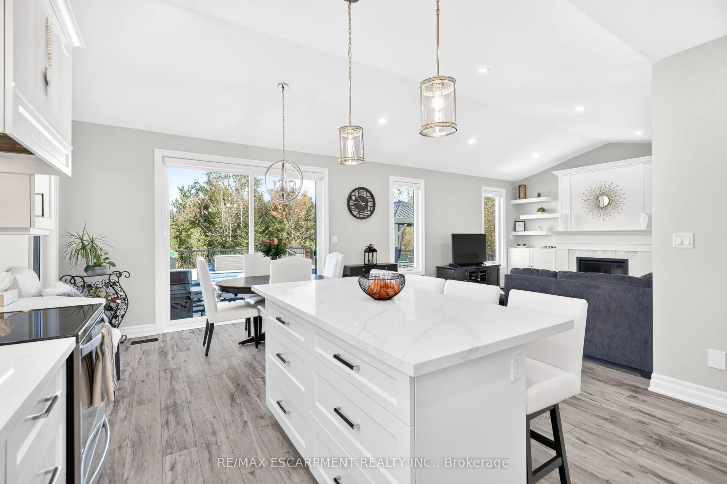 4237 Manson Lane