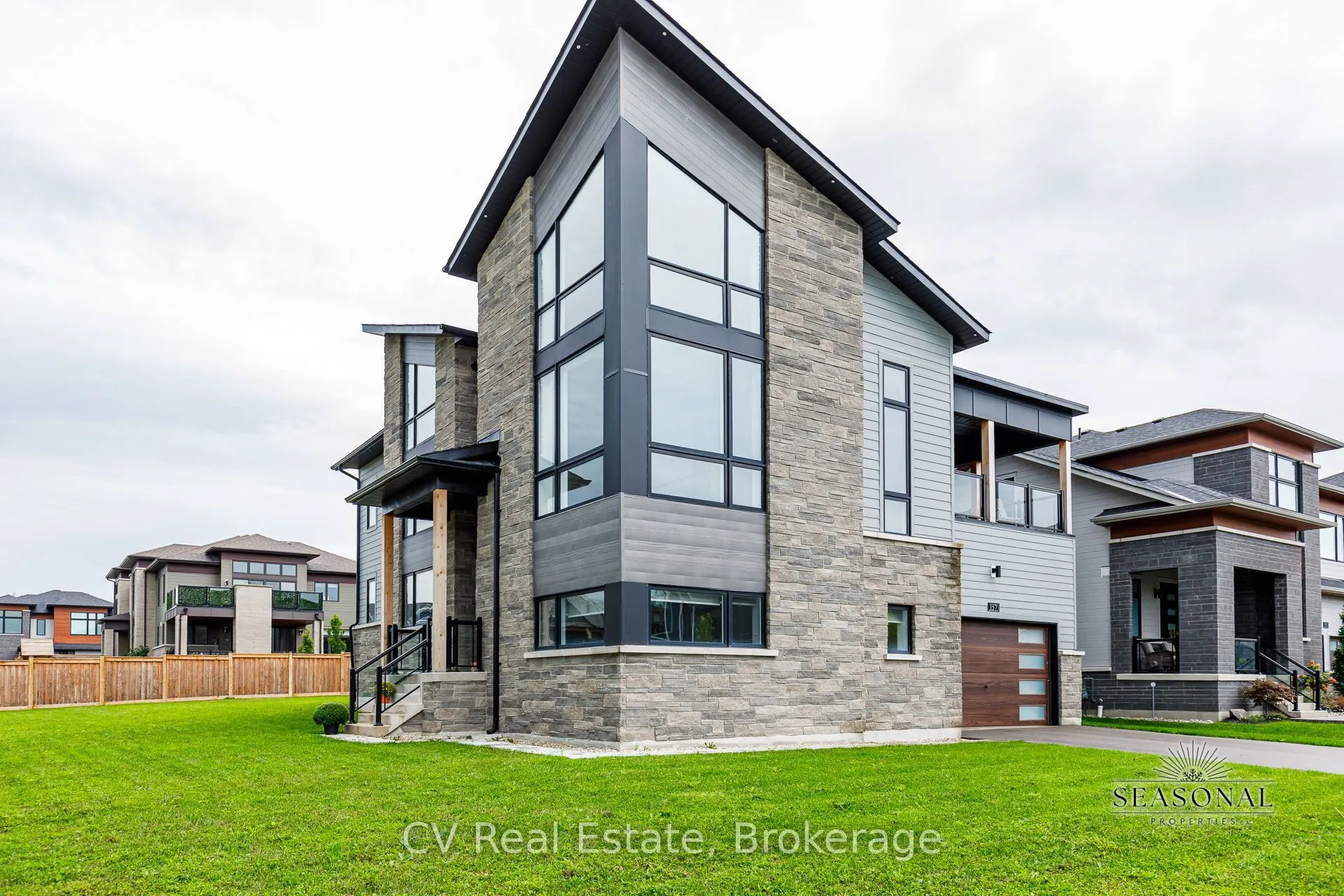 157 Springside Crescent