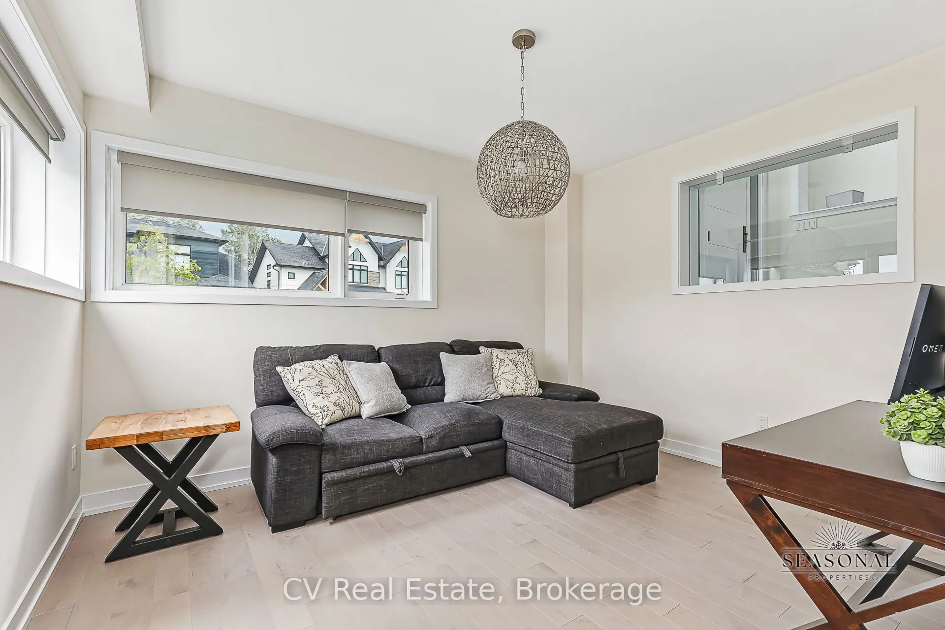 157 Springside Crescent