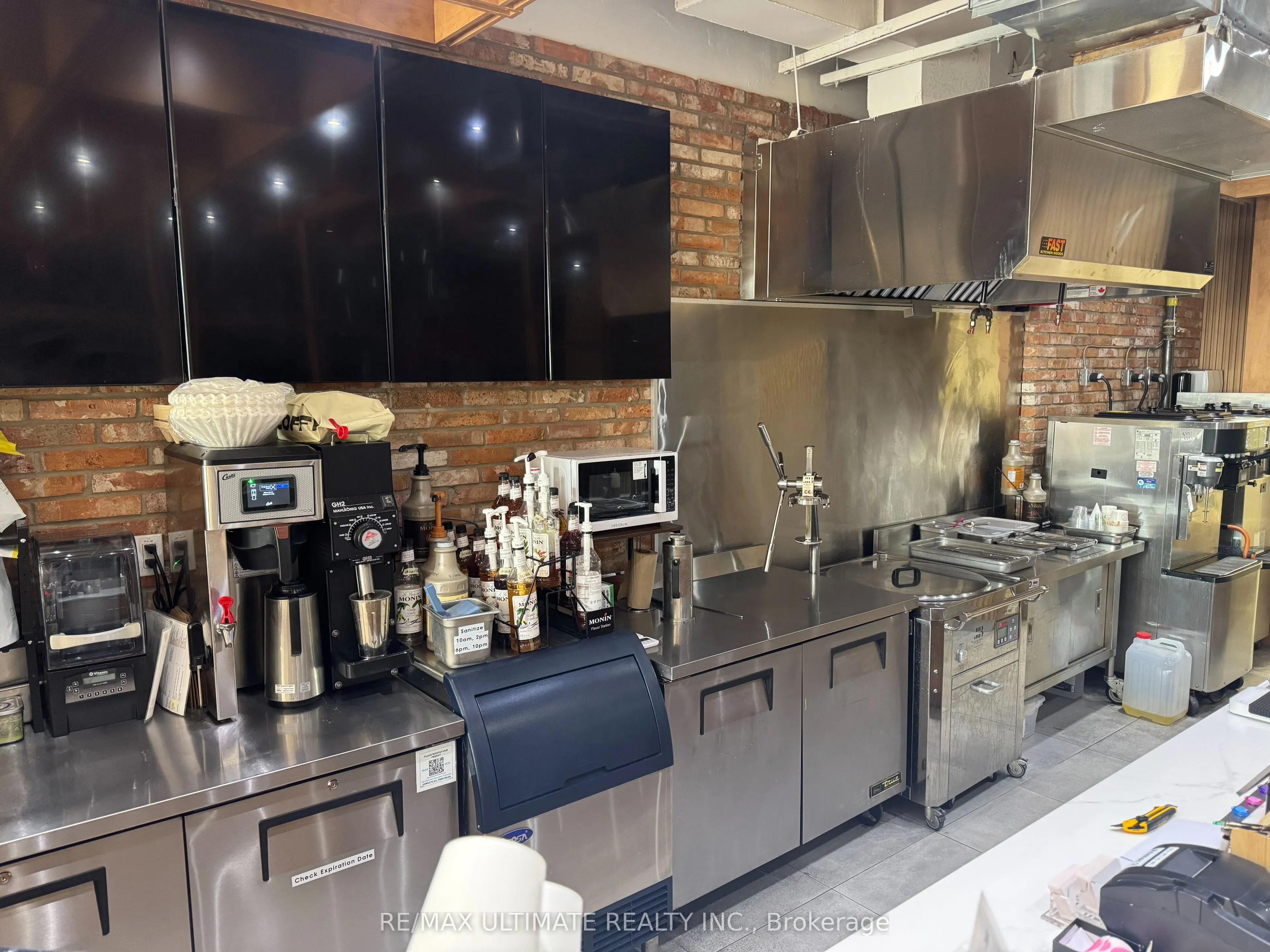 255 King Street N #12