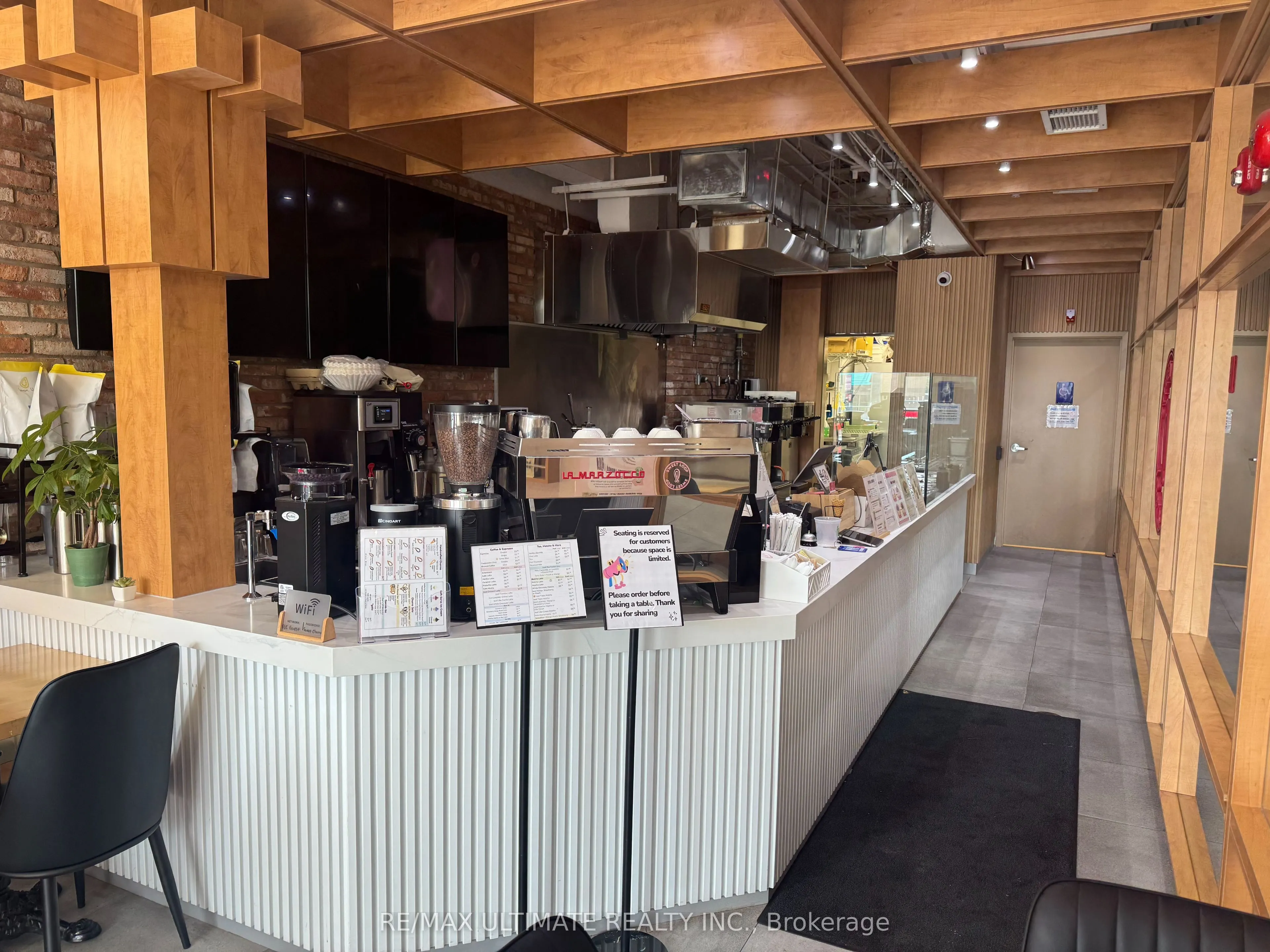 255 King Street N #12