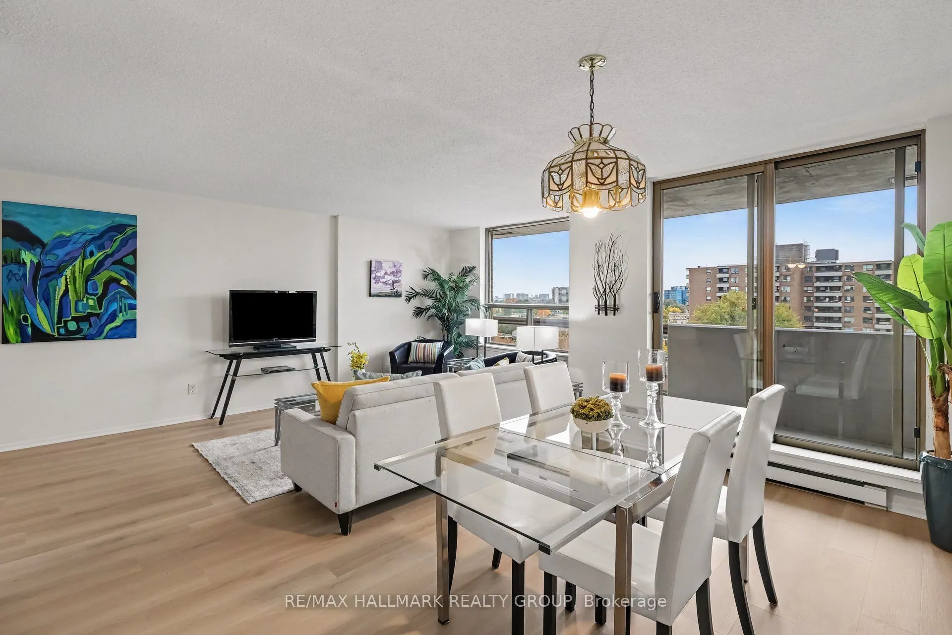 200 Lafontaine Avenue #902
