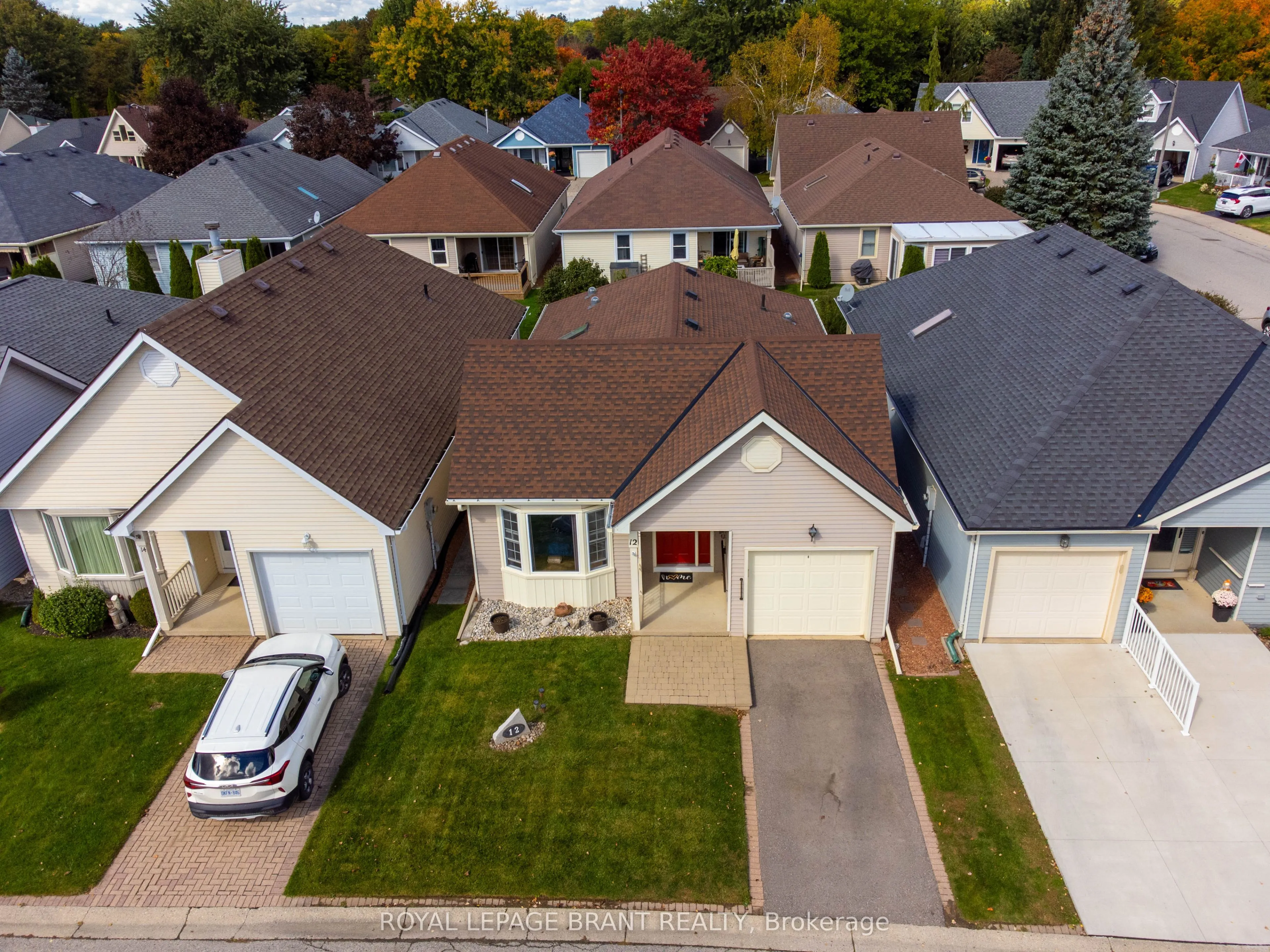 12 Hawkins Crescent