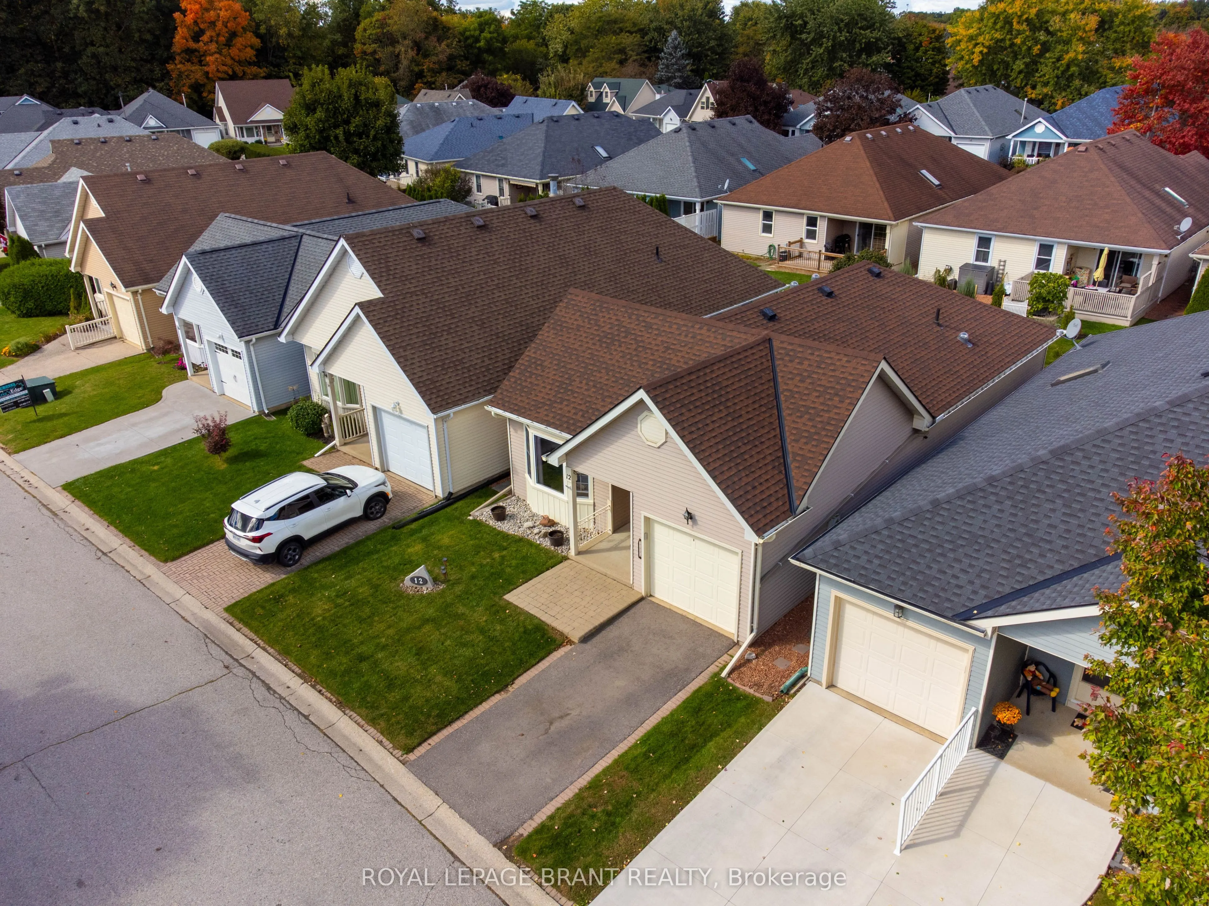 12 Hawkins Crescent