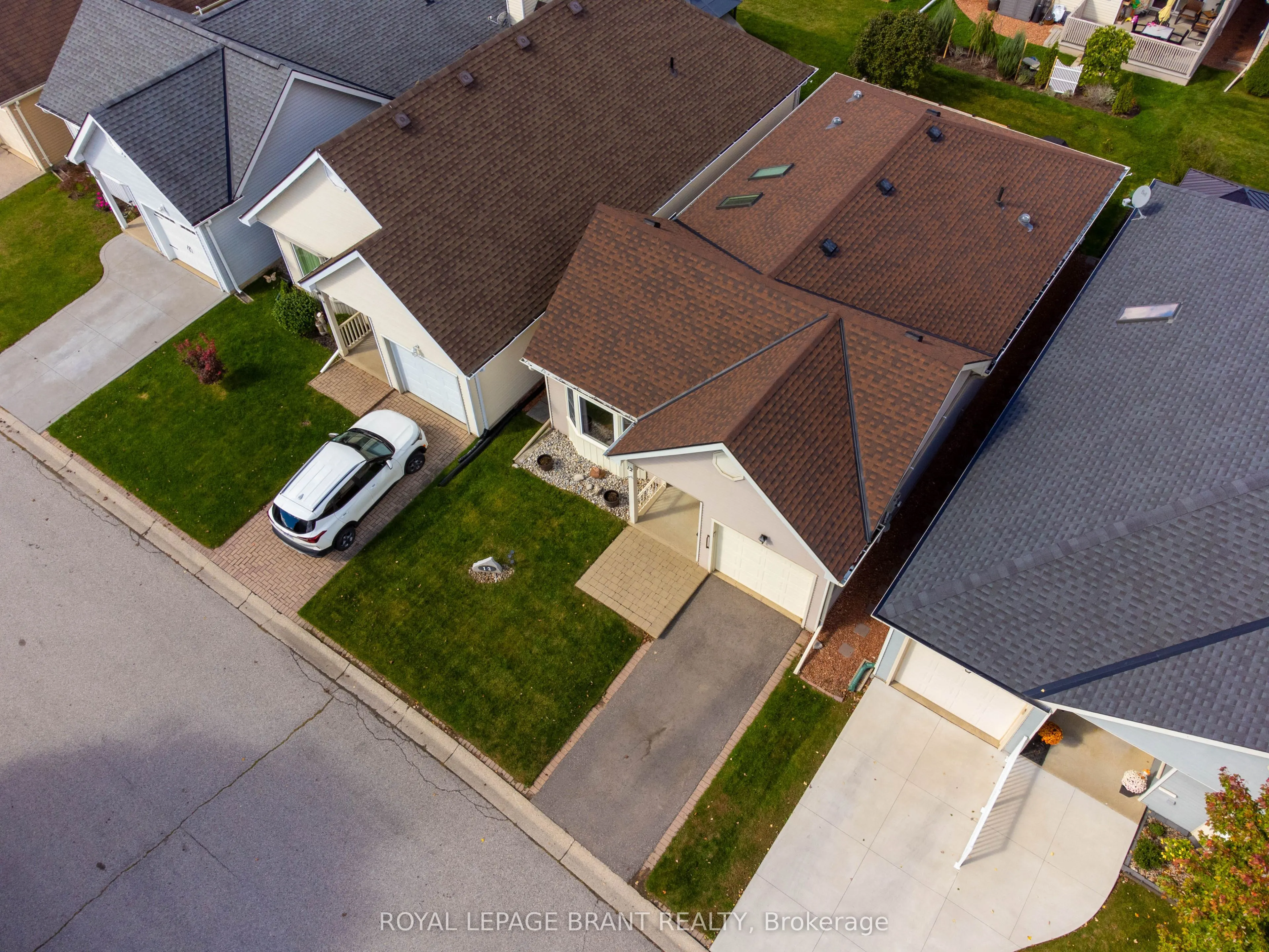 12 Hawkins Crescent