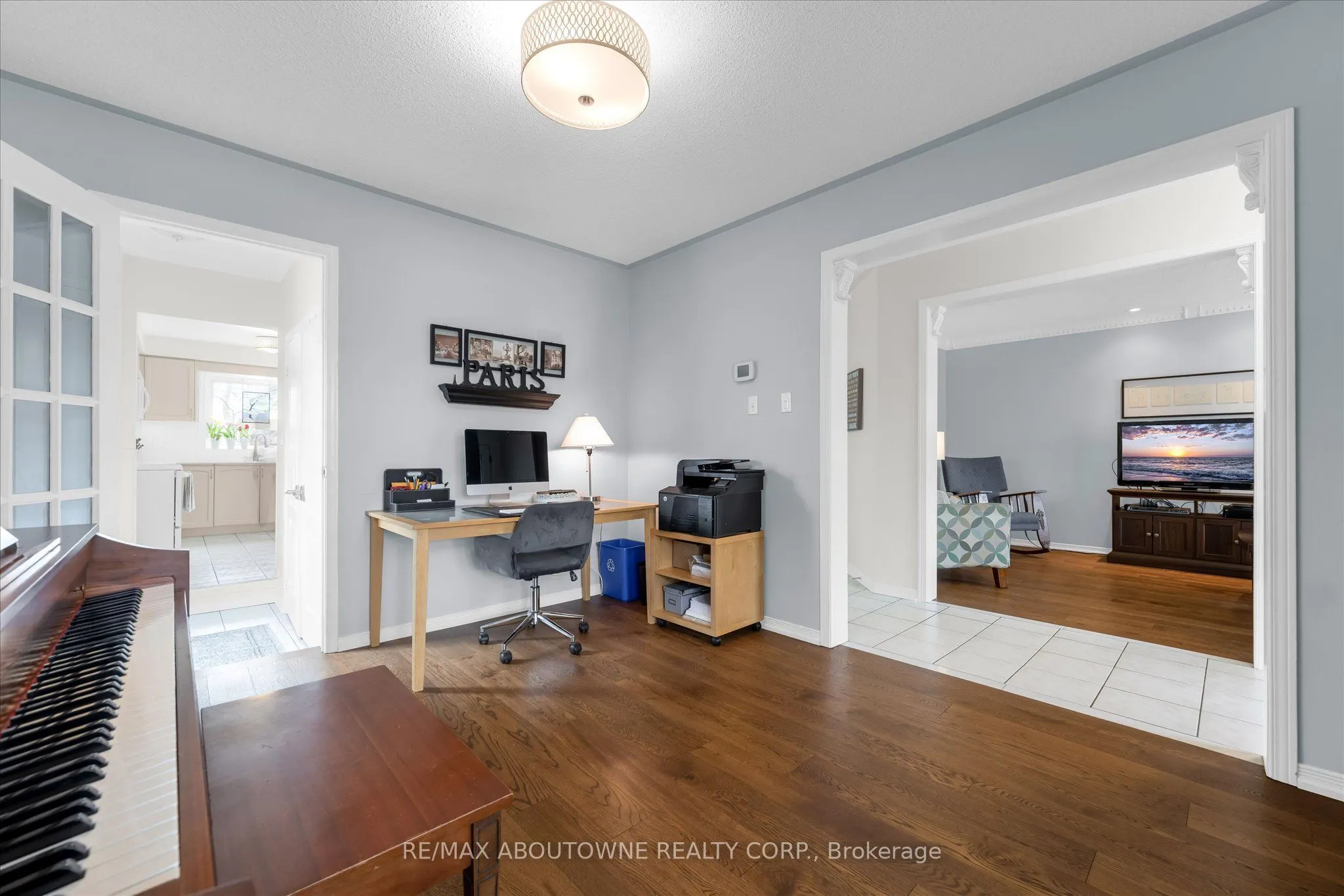 84 Fellowes Crescent
