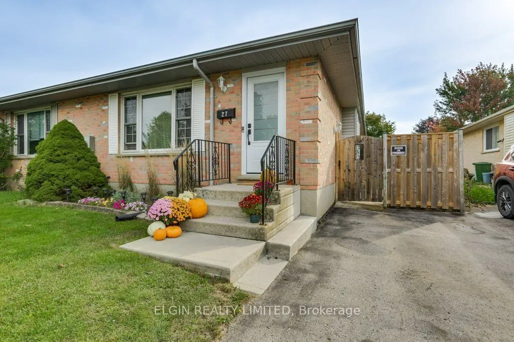 27 Carrie Crescent