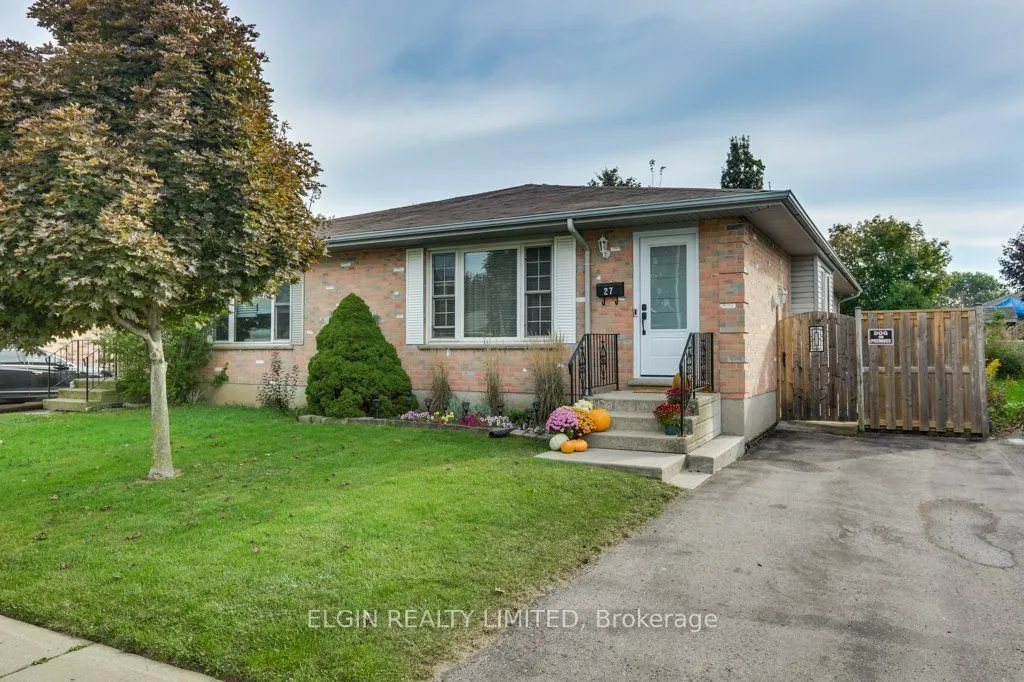 27 Carrie Crescent