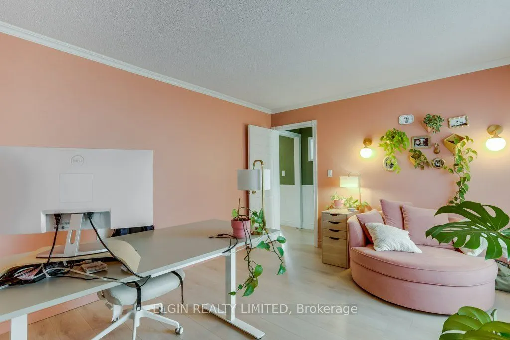 27 Carrie Crescent
