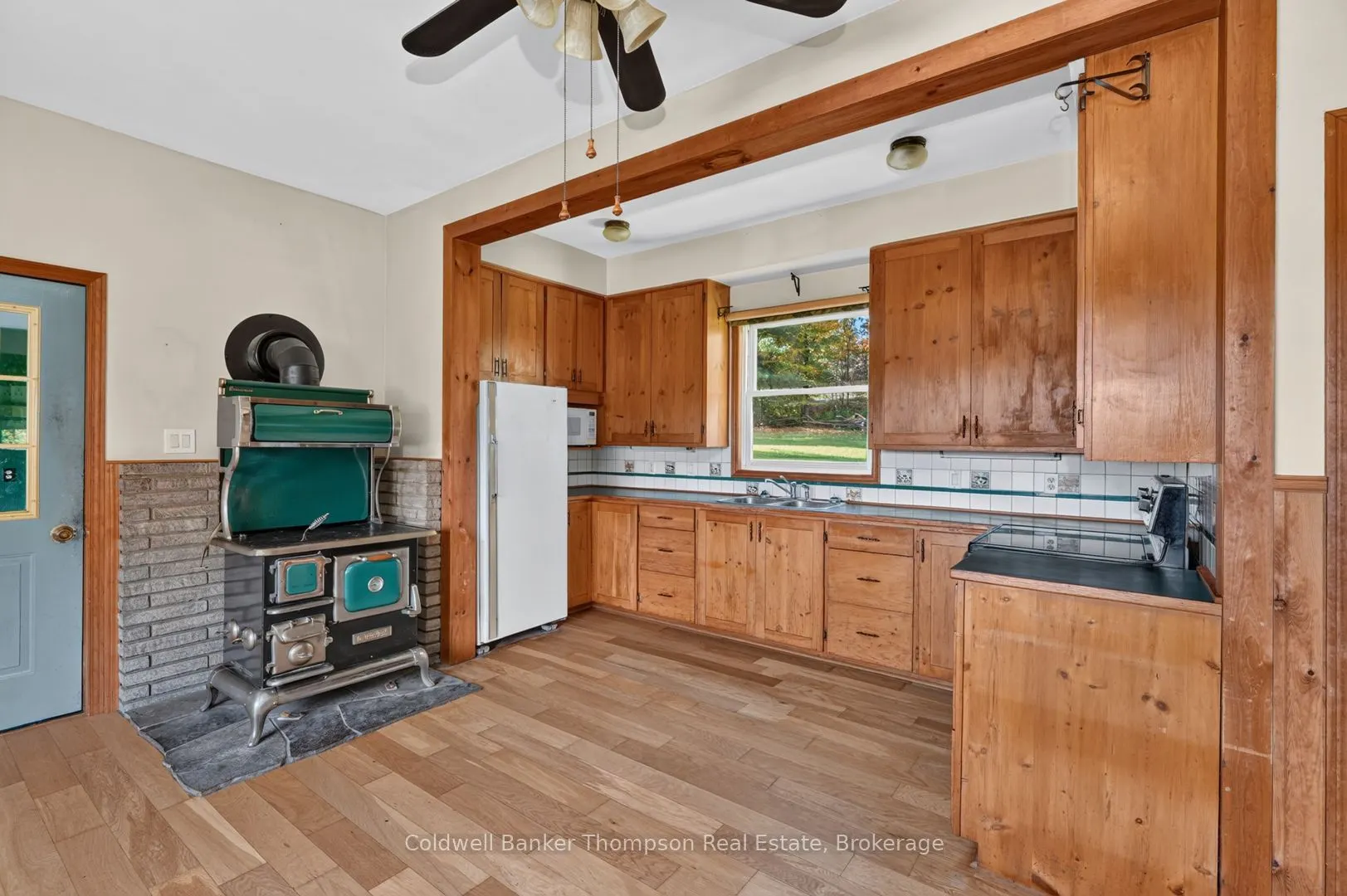 2326 Fraserburg Road