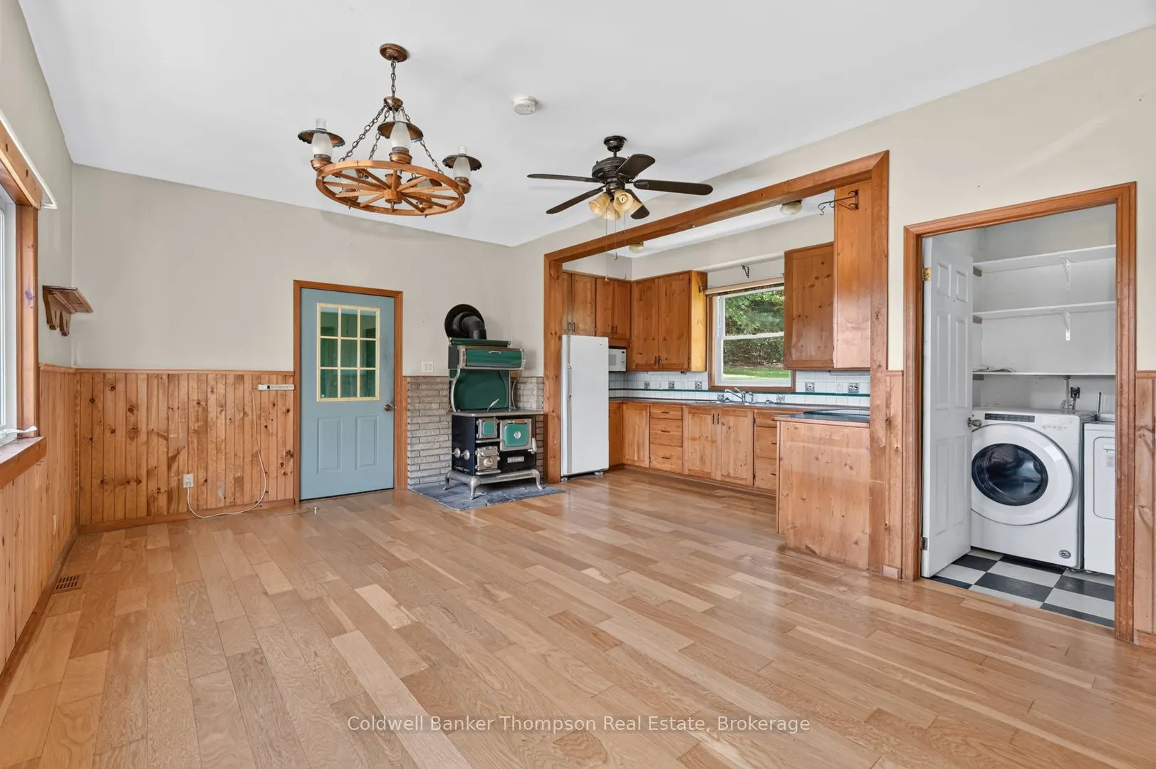 2326 Fraserburg Road