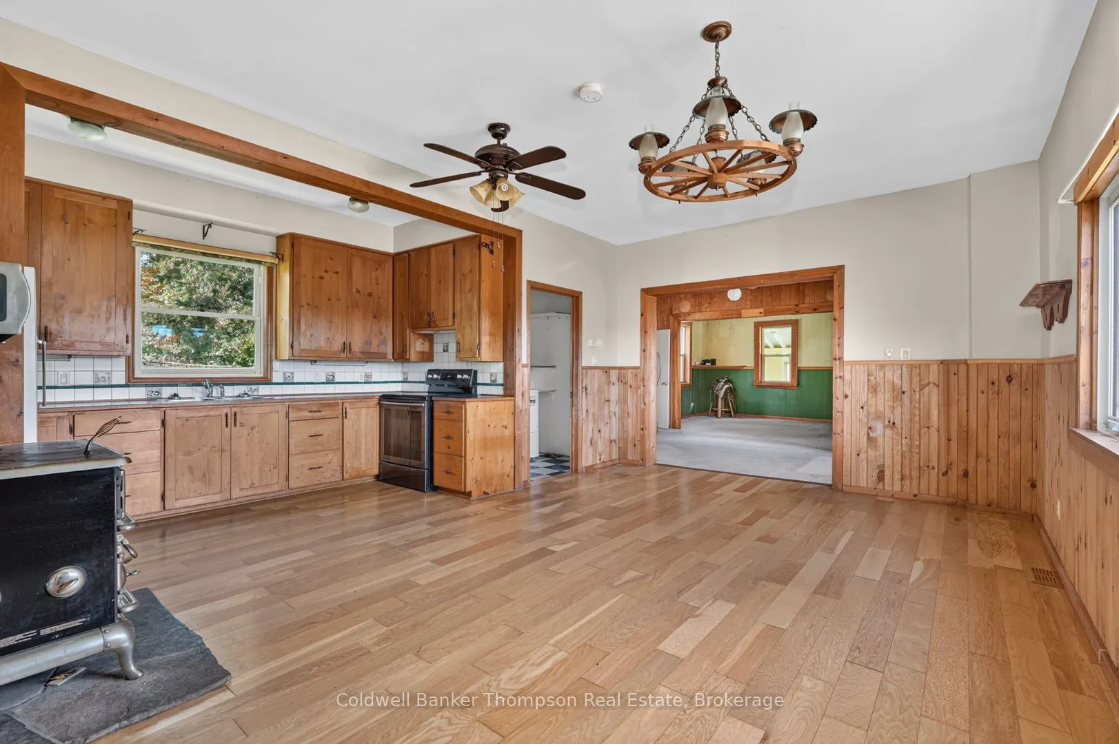2326 Fraserburg Road