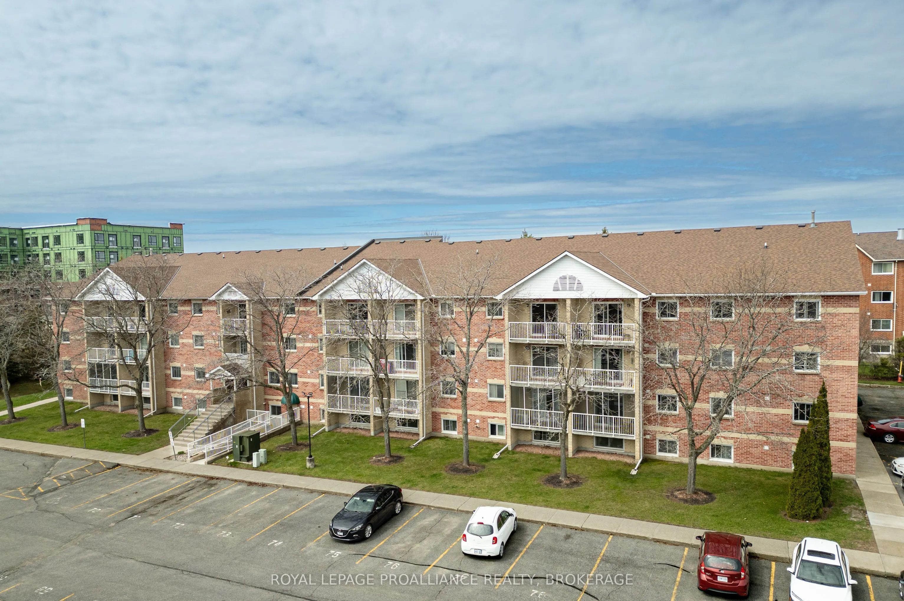 310 Kingsdale Avenue #313