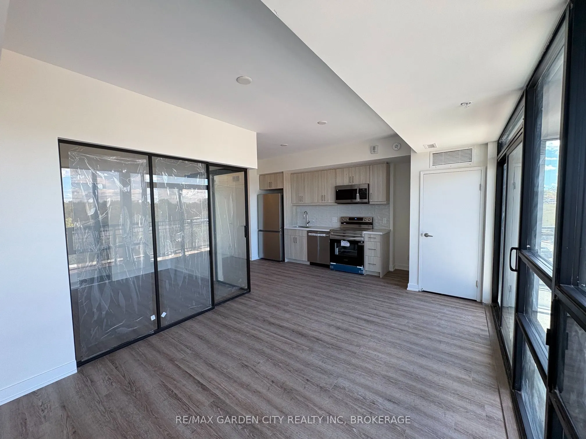 350 Prince Charles Drive #326
