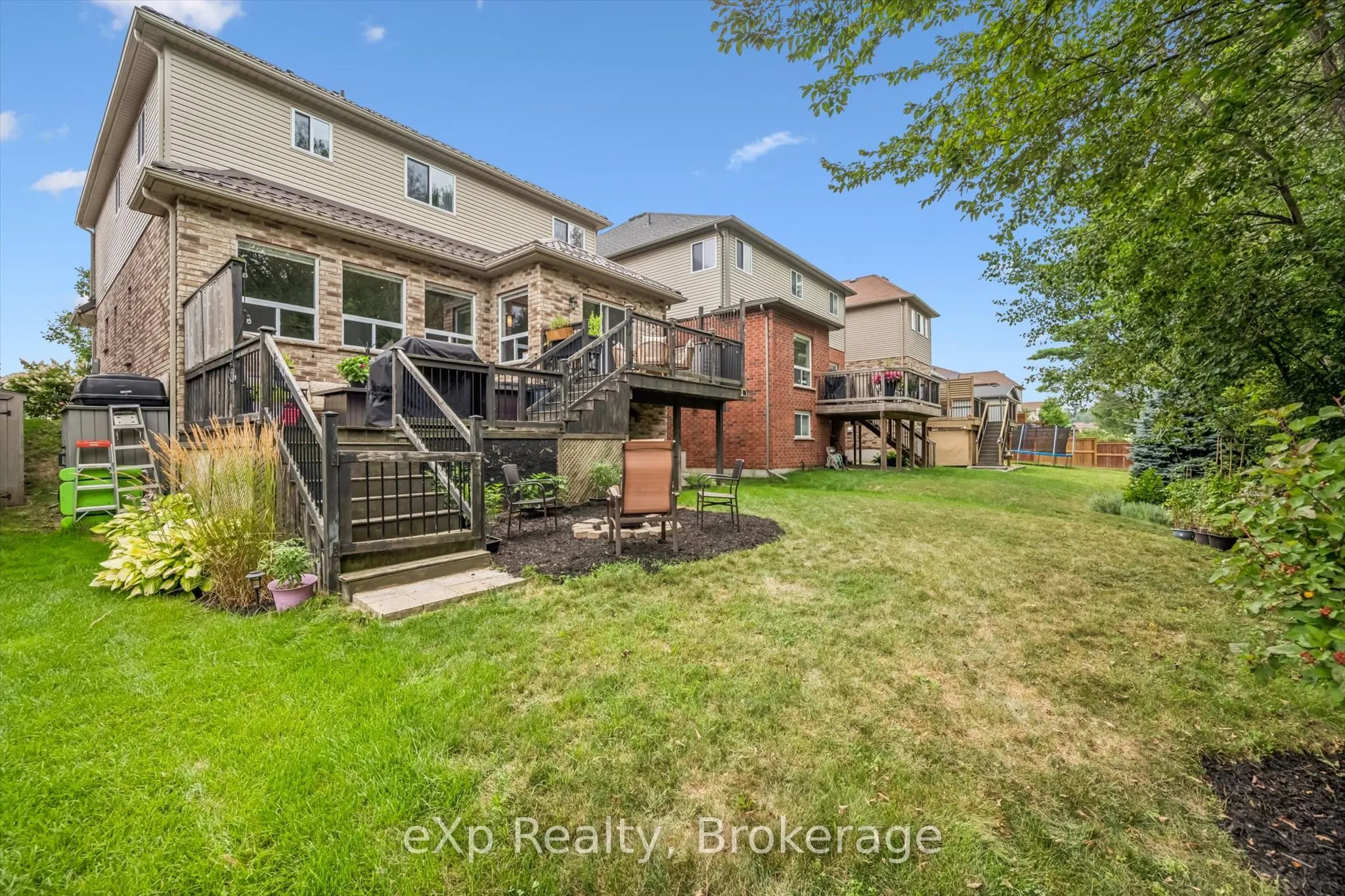 41 Westra Drive