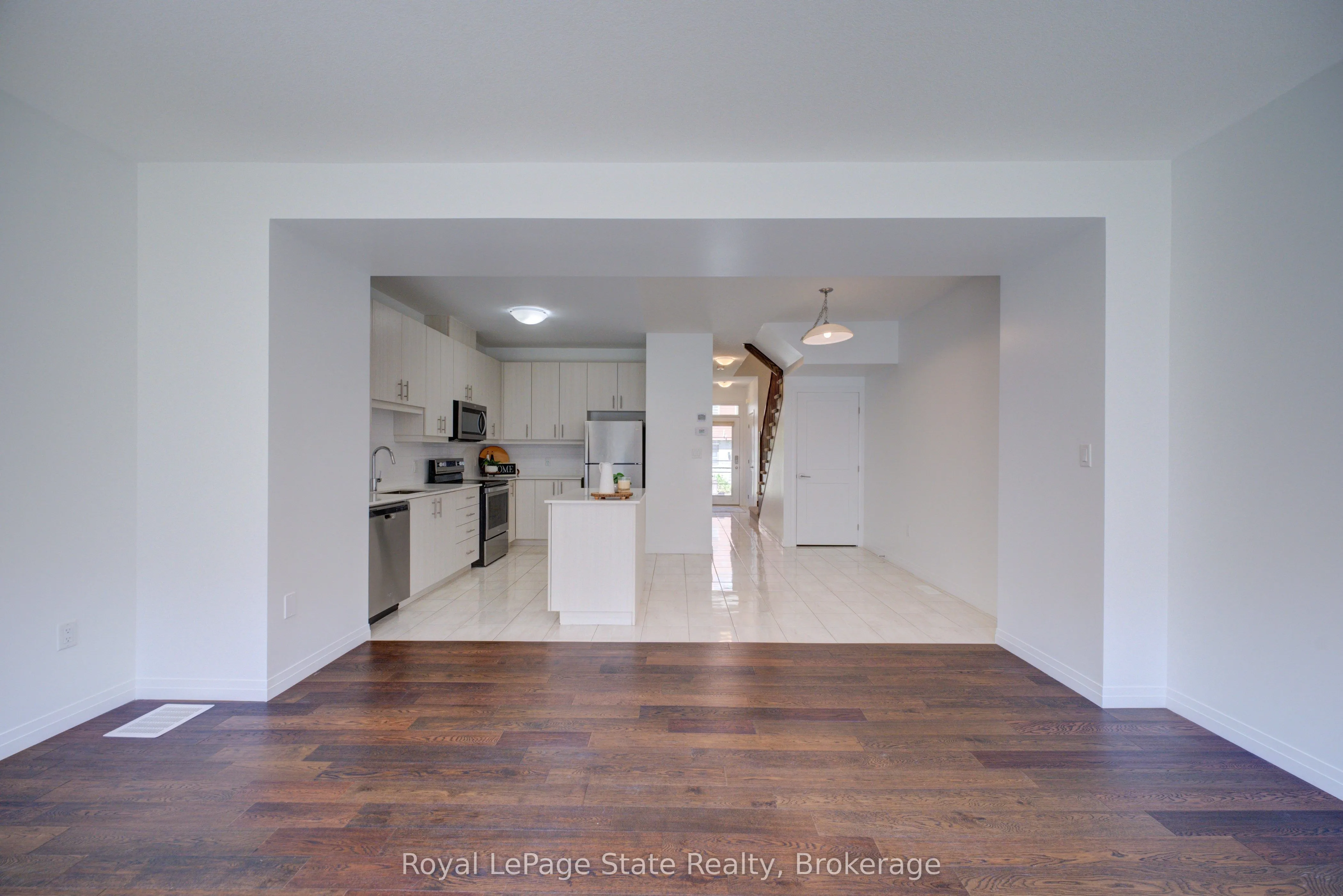 30 Times Square Boulevard #23