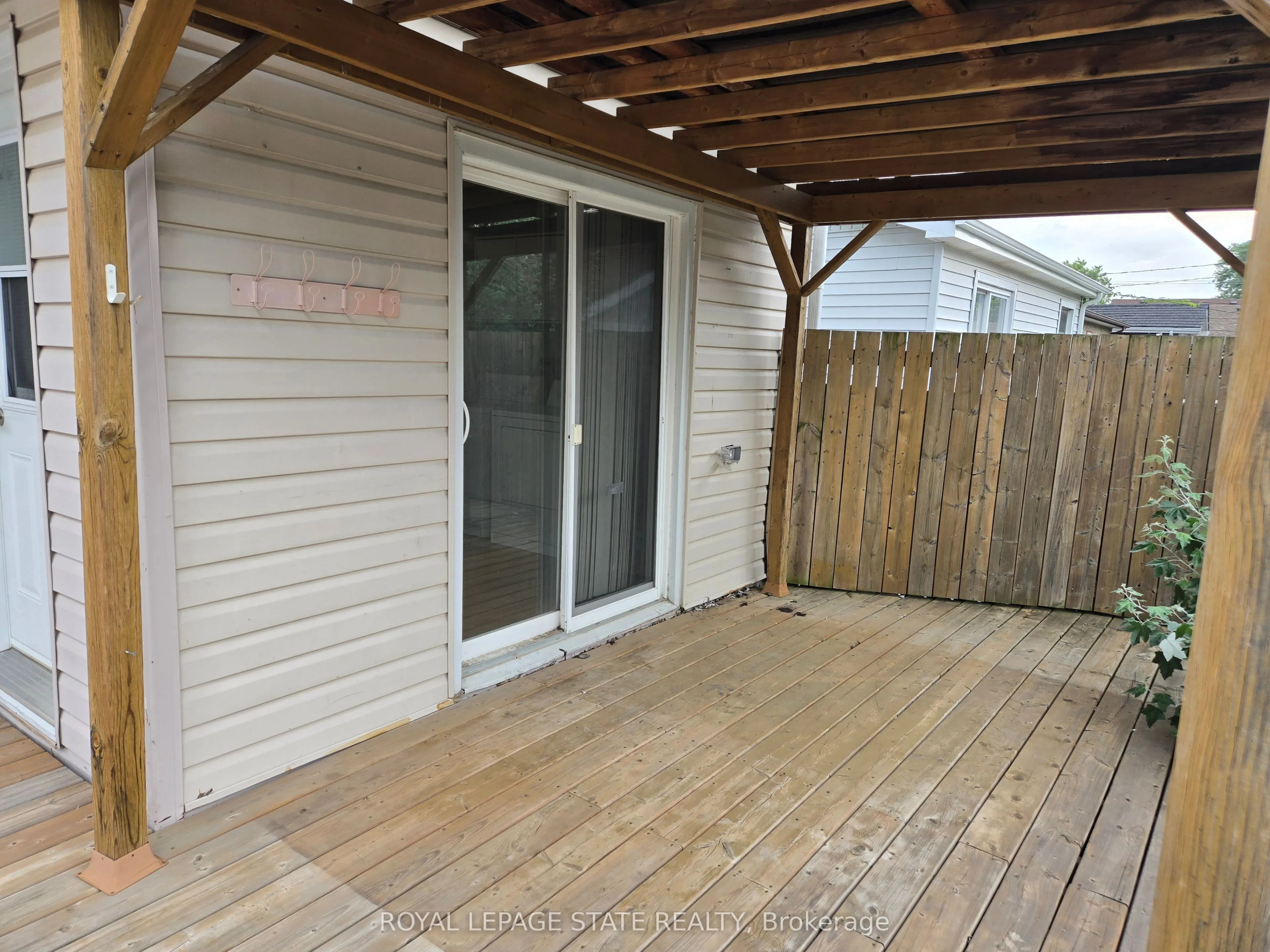325 Simpson Avenue