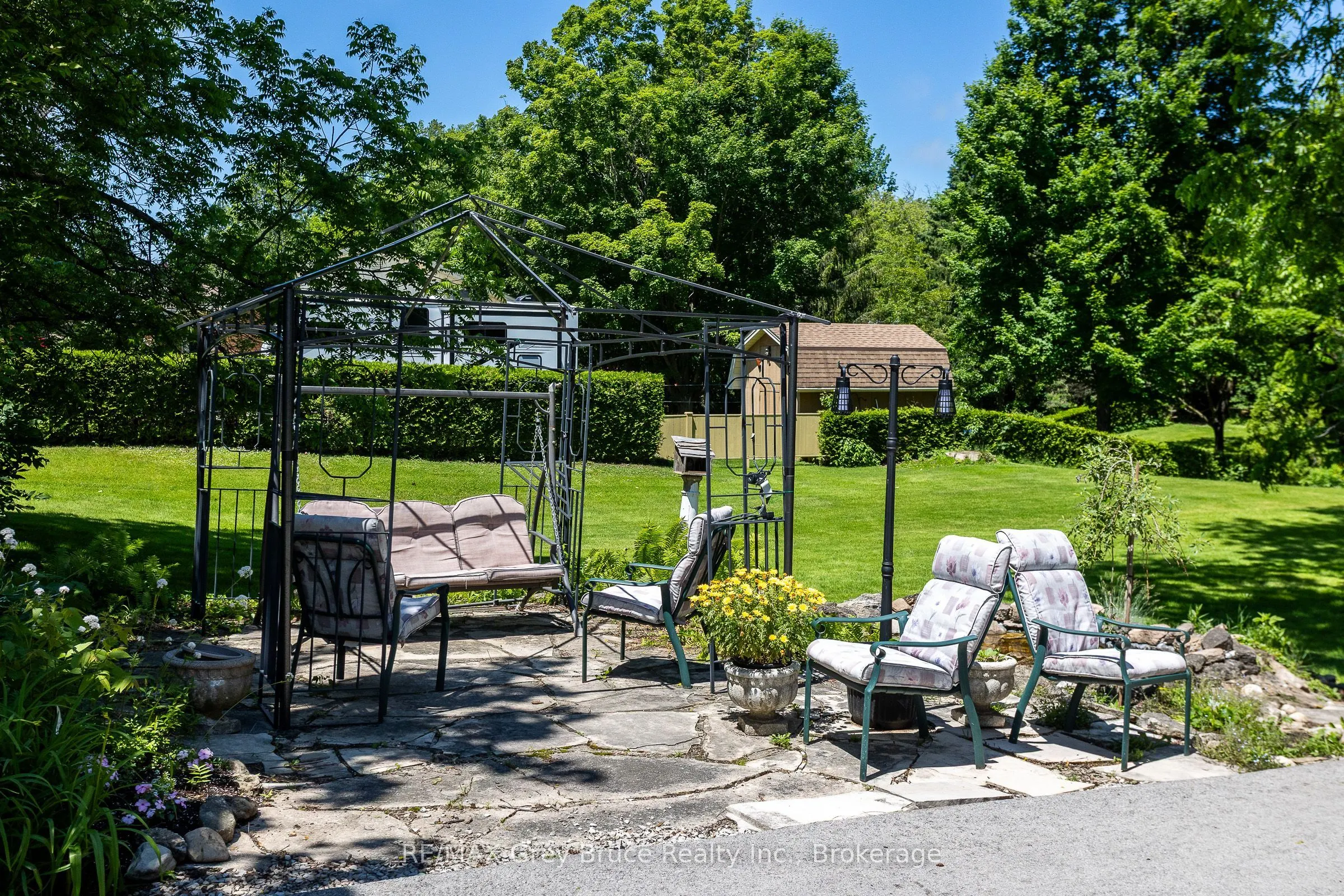 580 23rd Street W