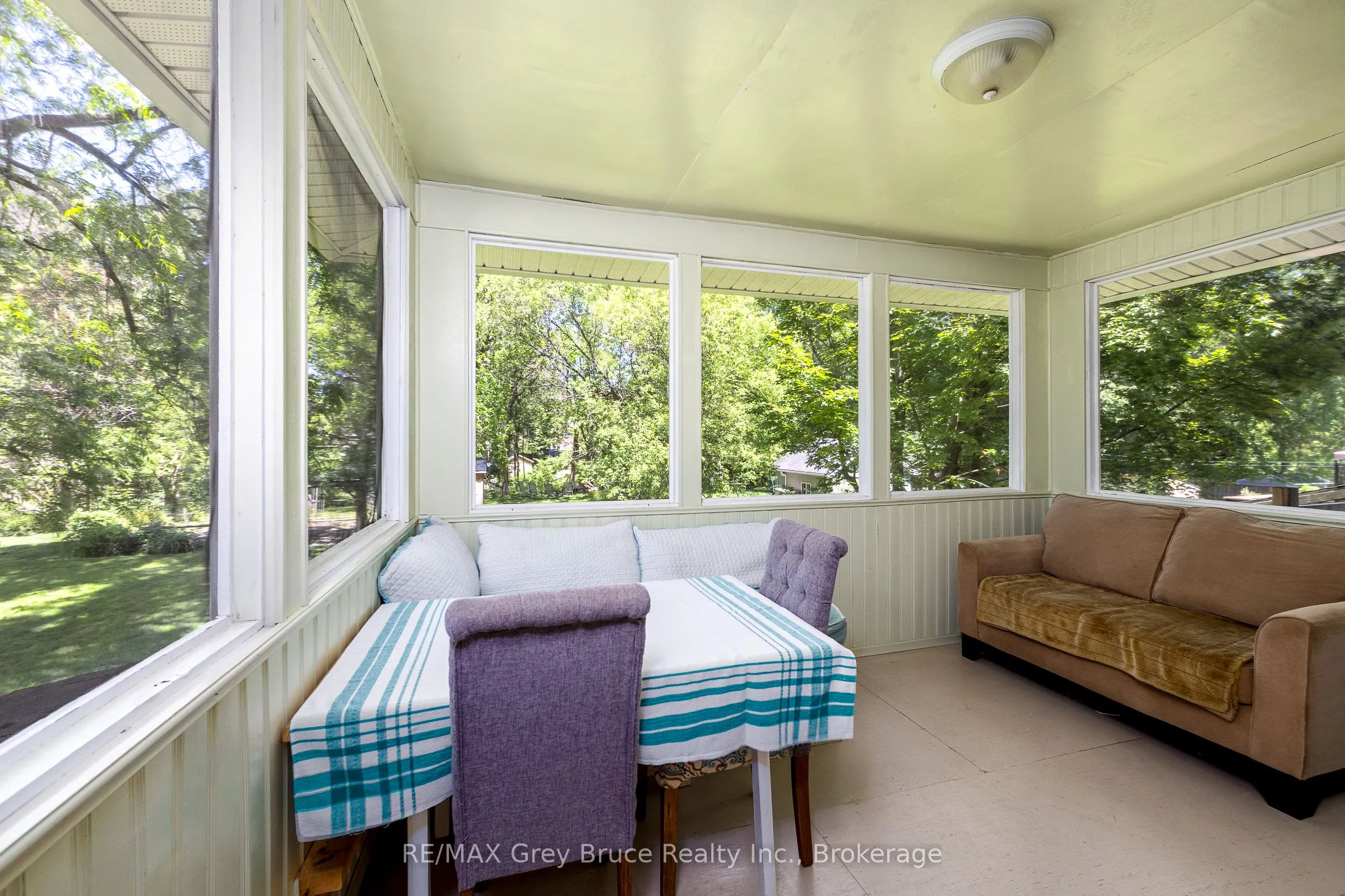 580 23rd Street W