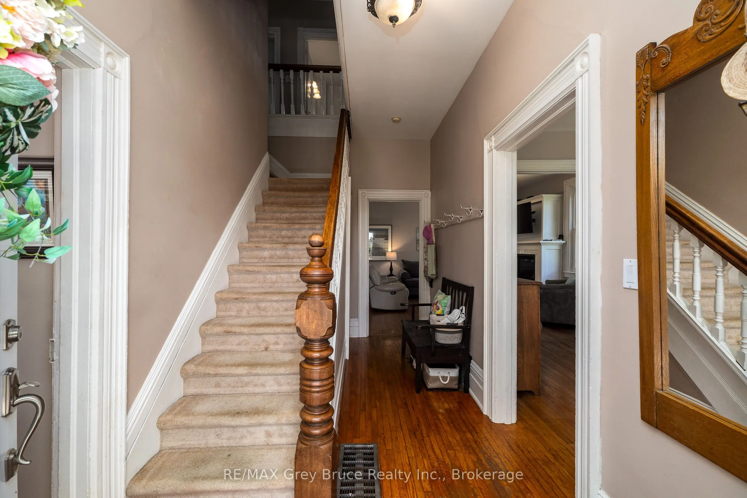 580 23rd Street W