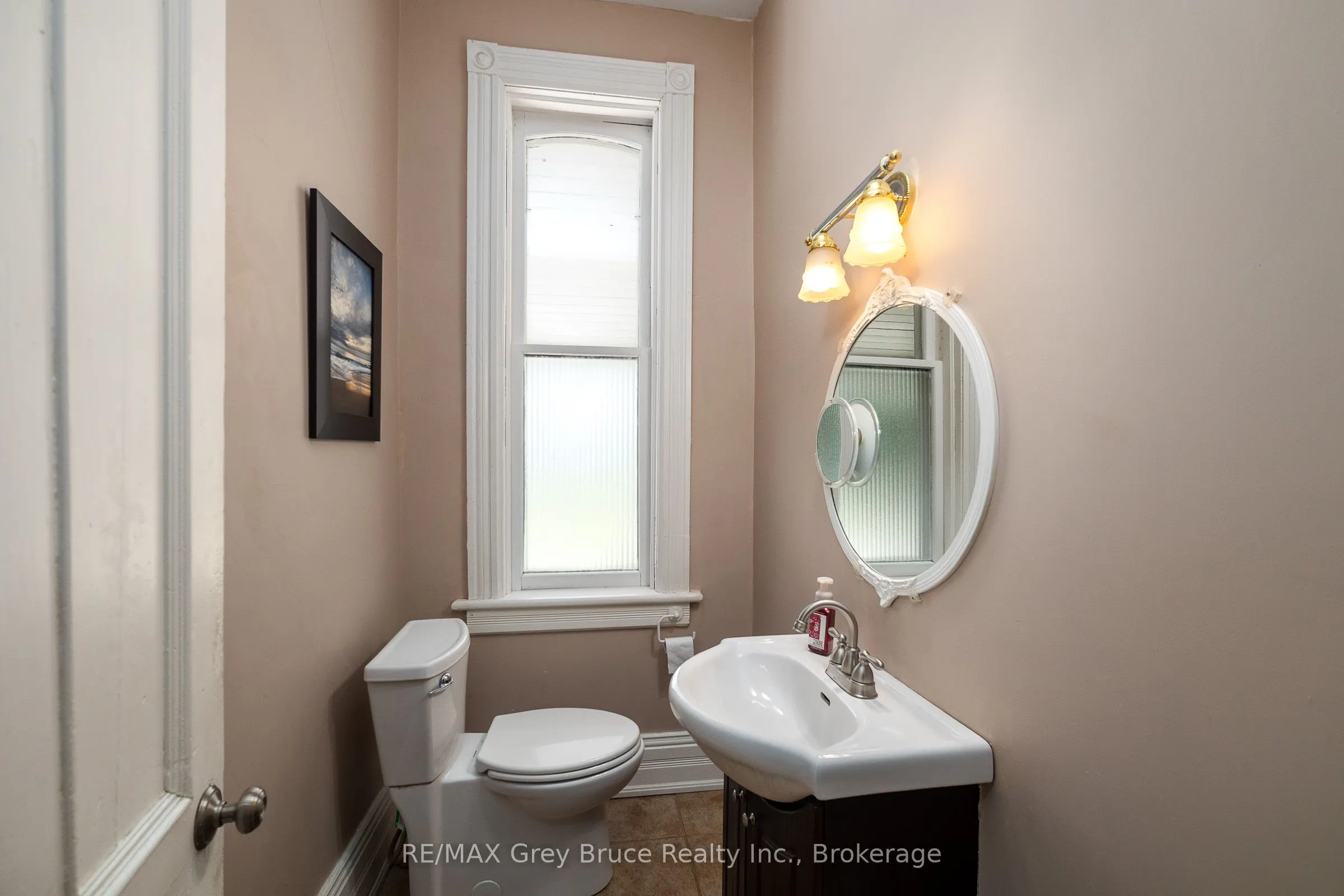 580 23rd Street W