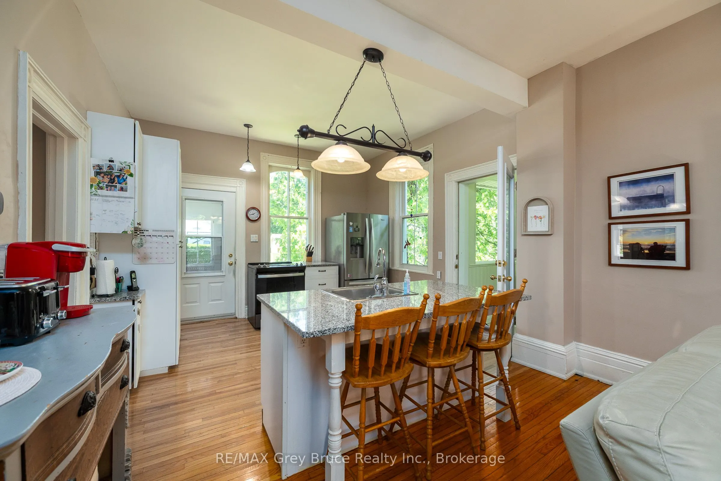 580 23rd Street W