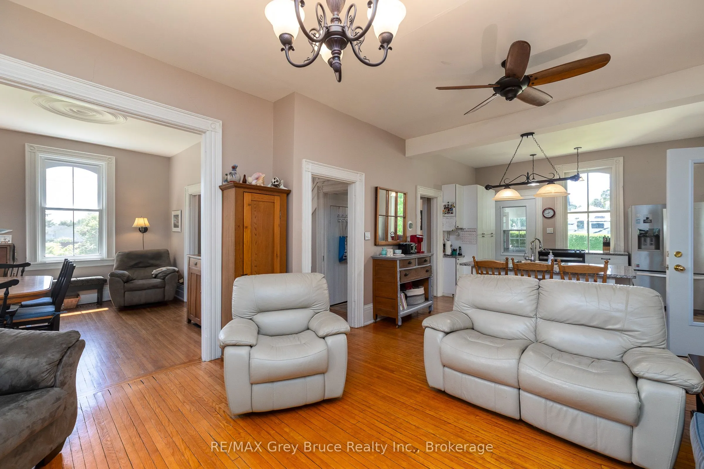 580 23rd Street W
