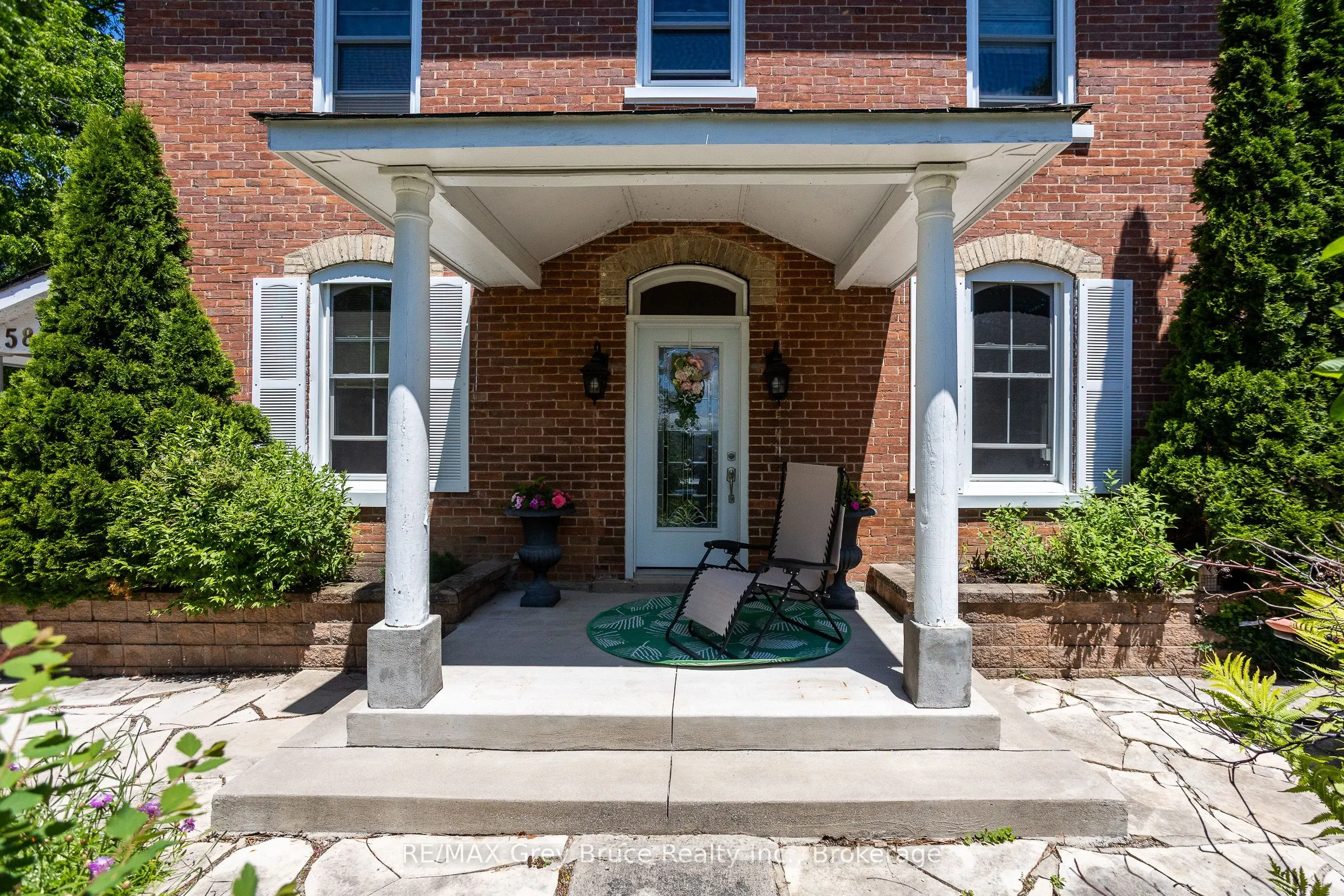 580 23rd Street W