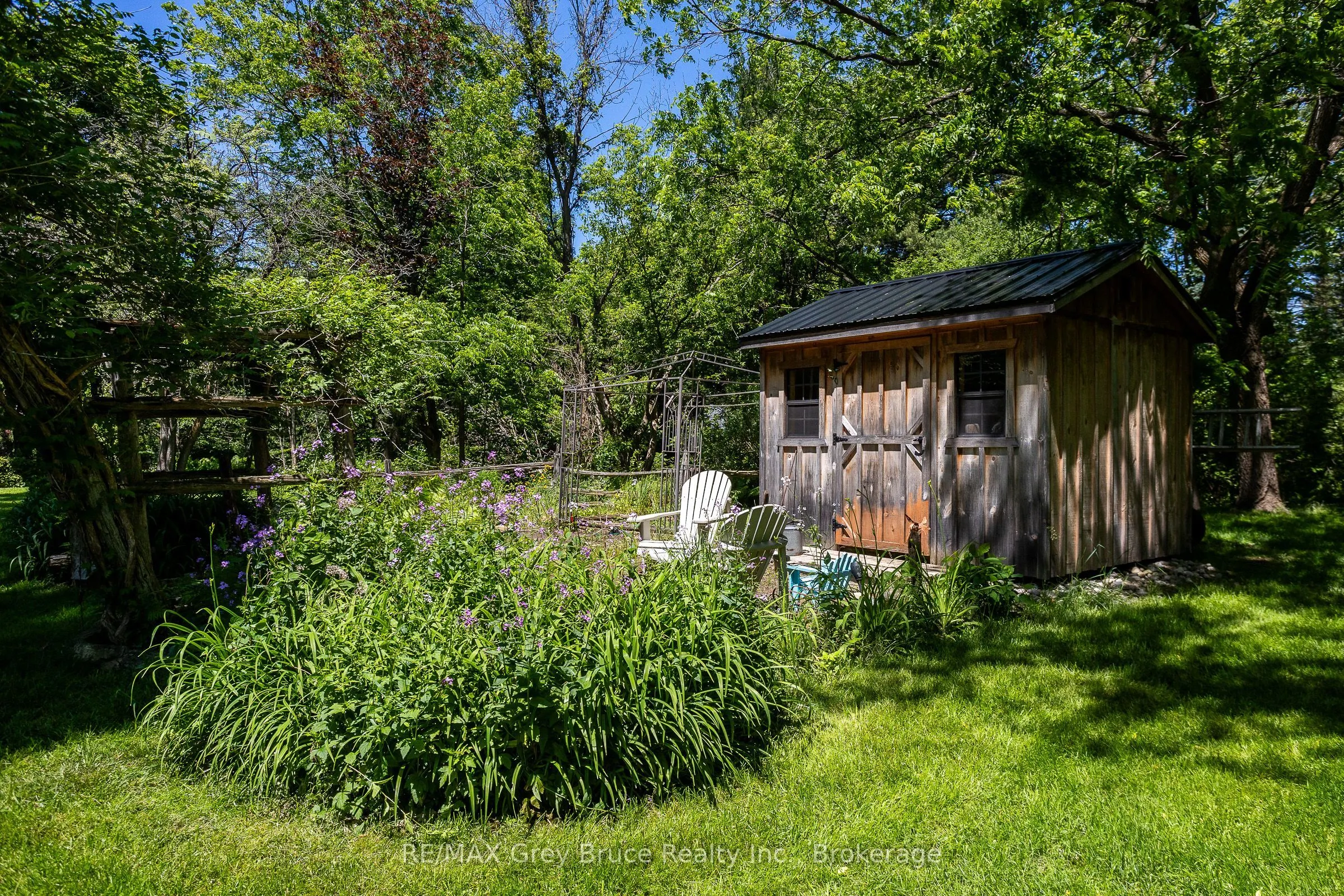 580 23rd Street W