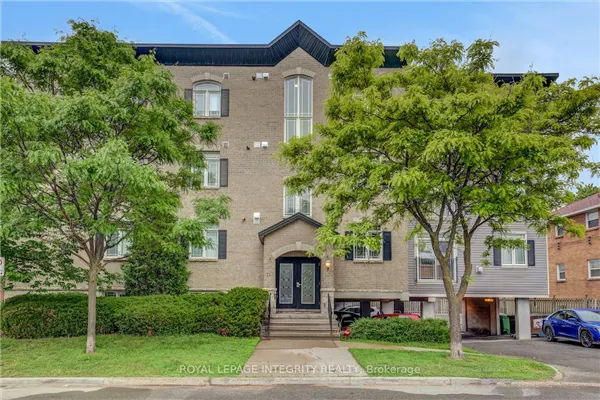 711 Churchill Avenue N #402