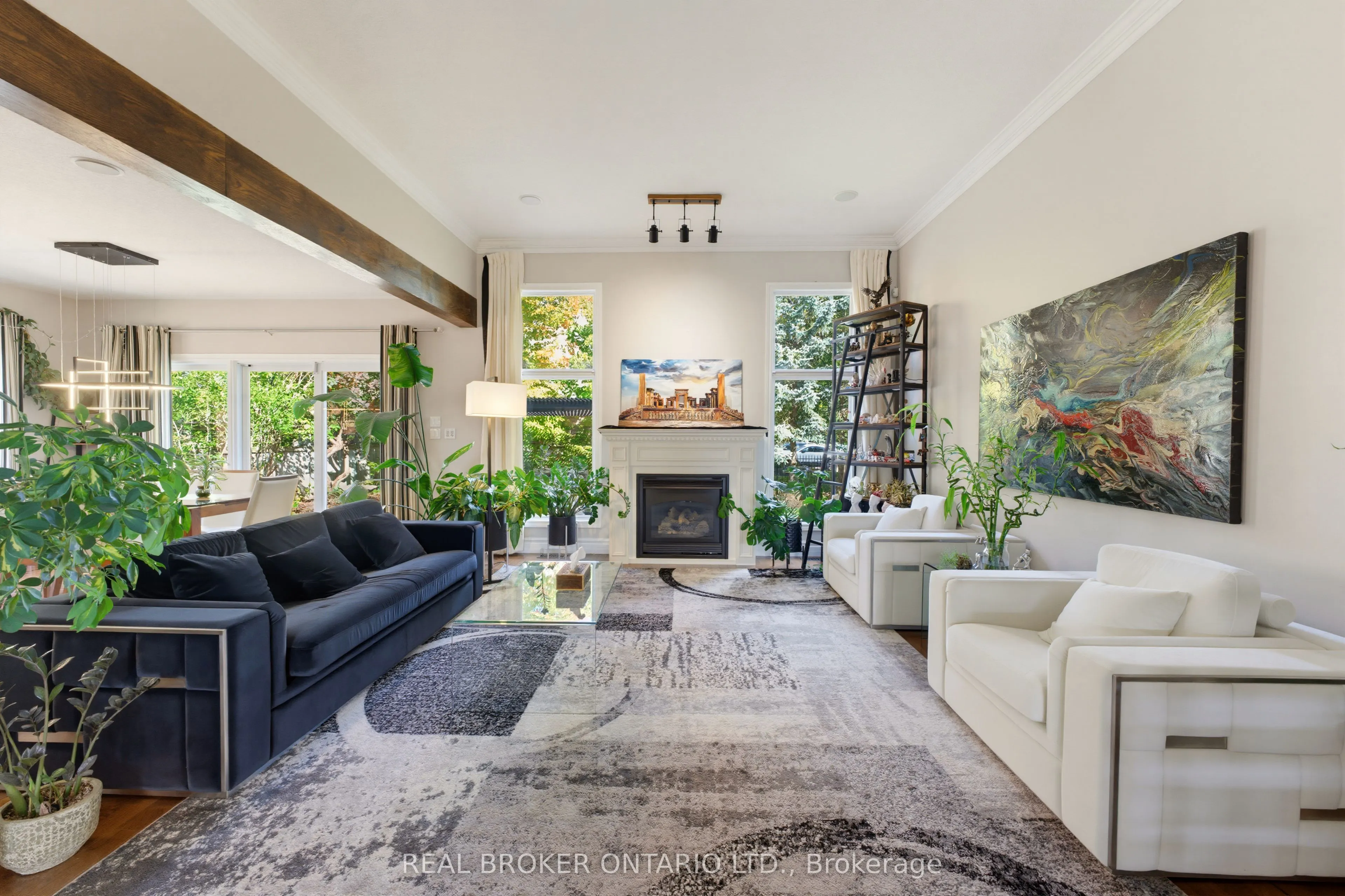 70 Deer Ridge Crescent