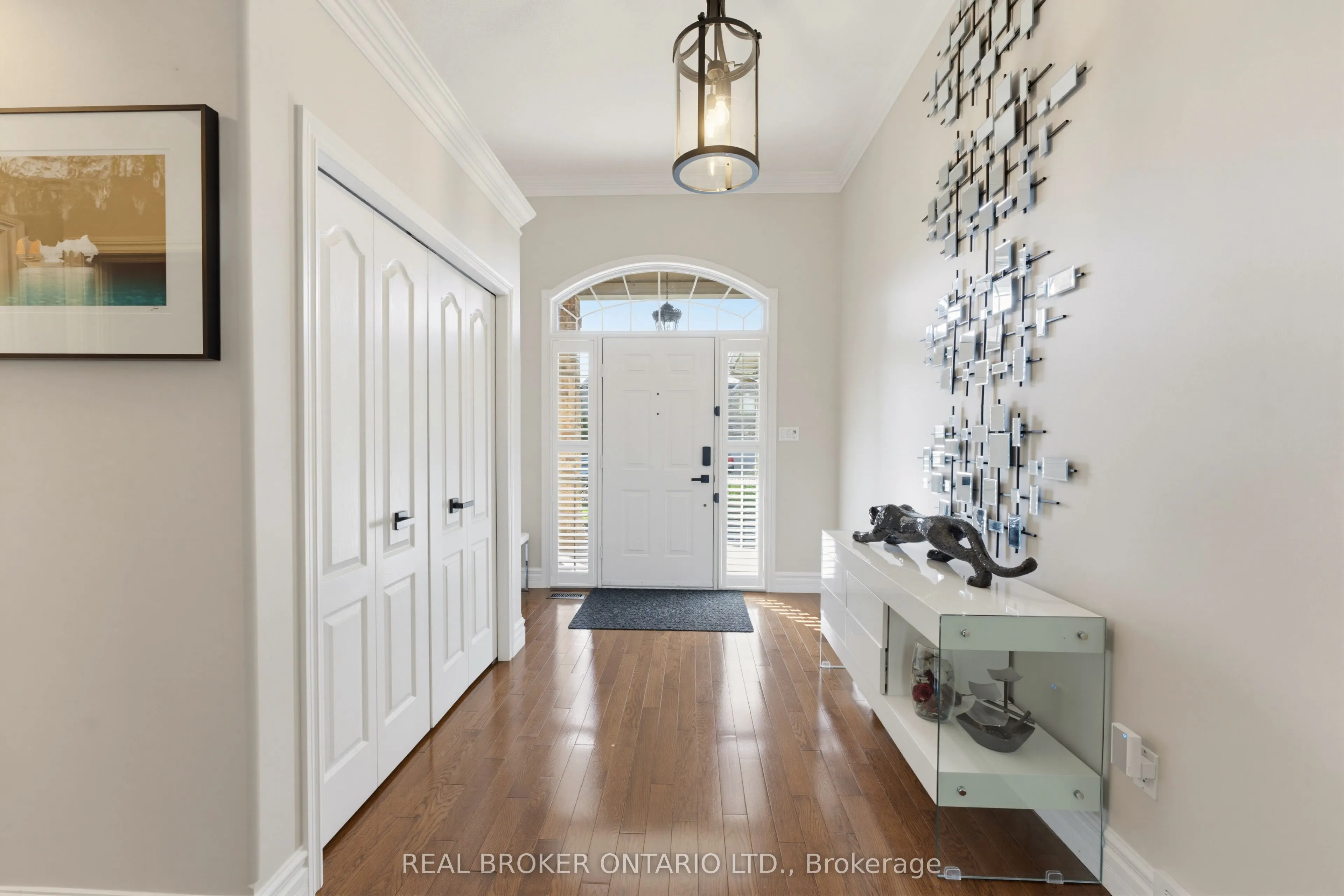 70 Deer Ridge Crescent