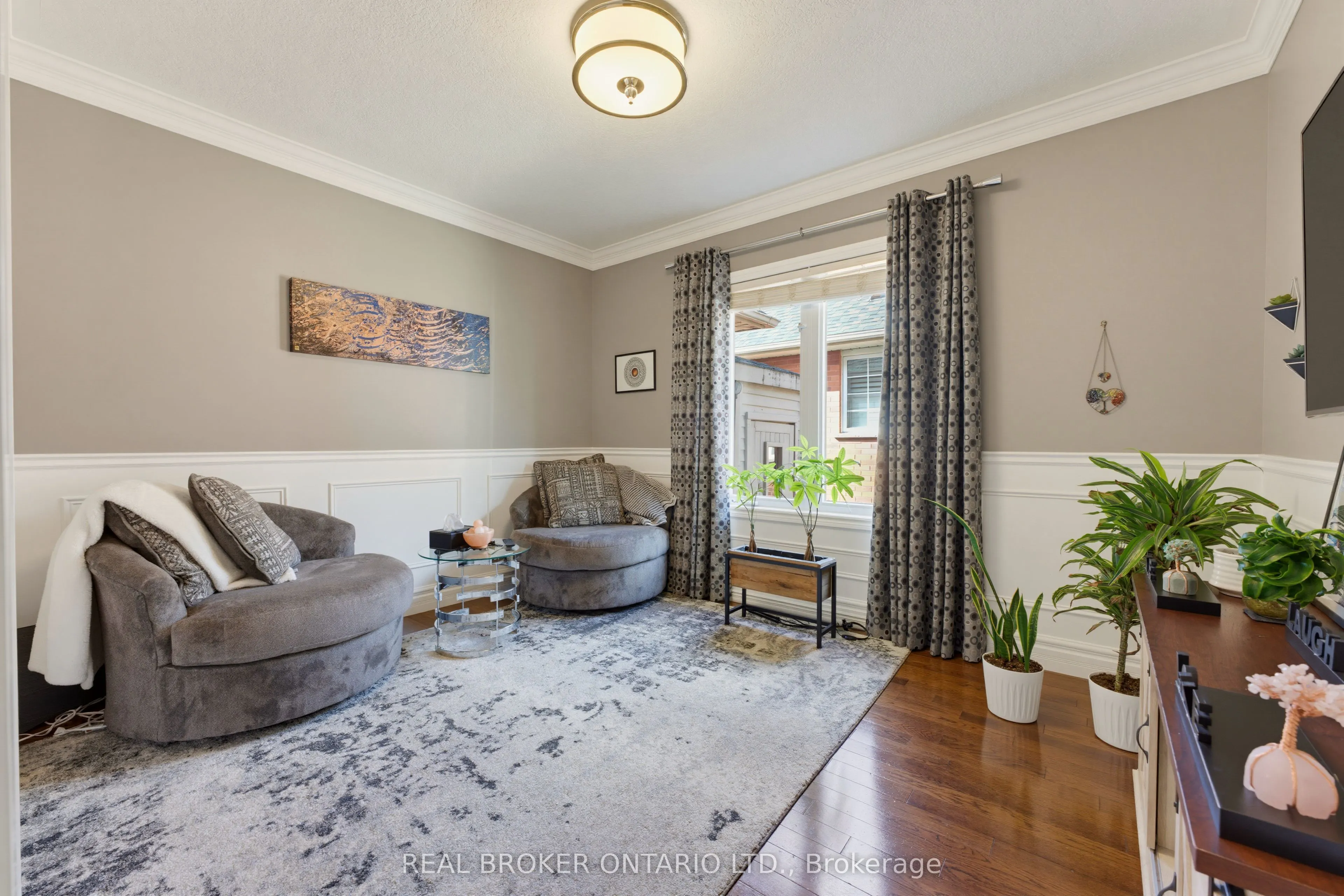 70 Deer Ridge Crescent