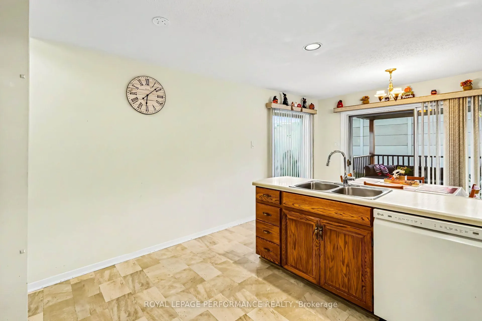 21 Pulford Crescent