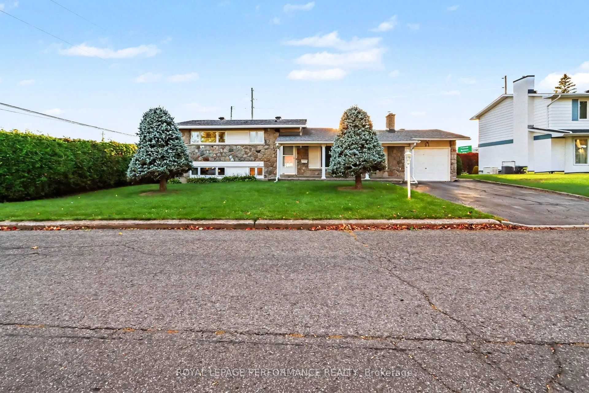 21 Pulford Crescent