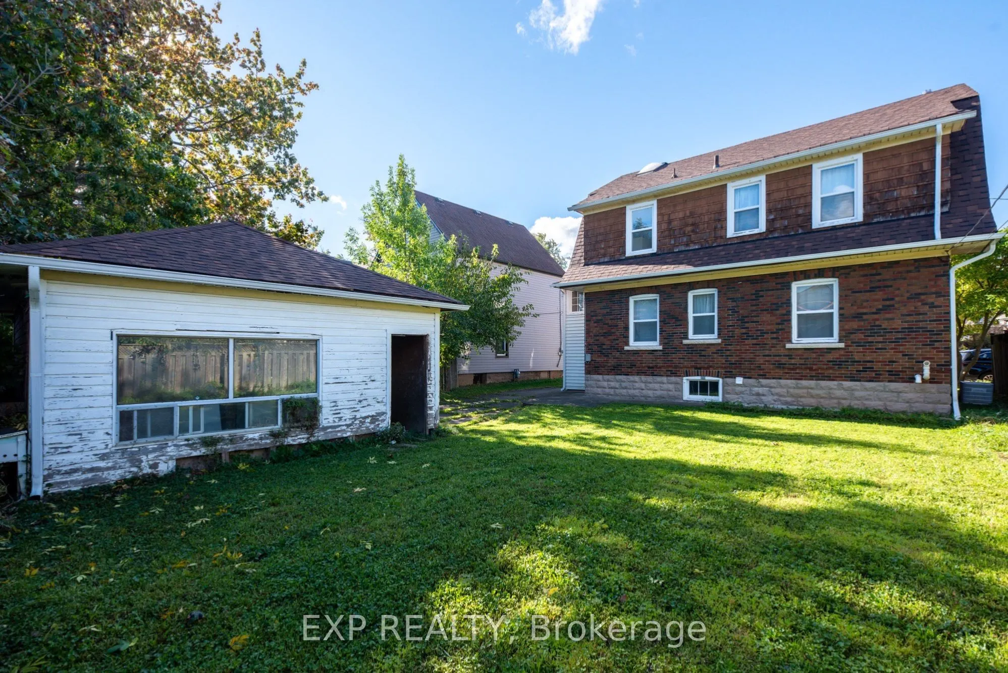 4613 Ryerson Crescent