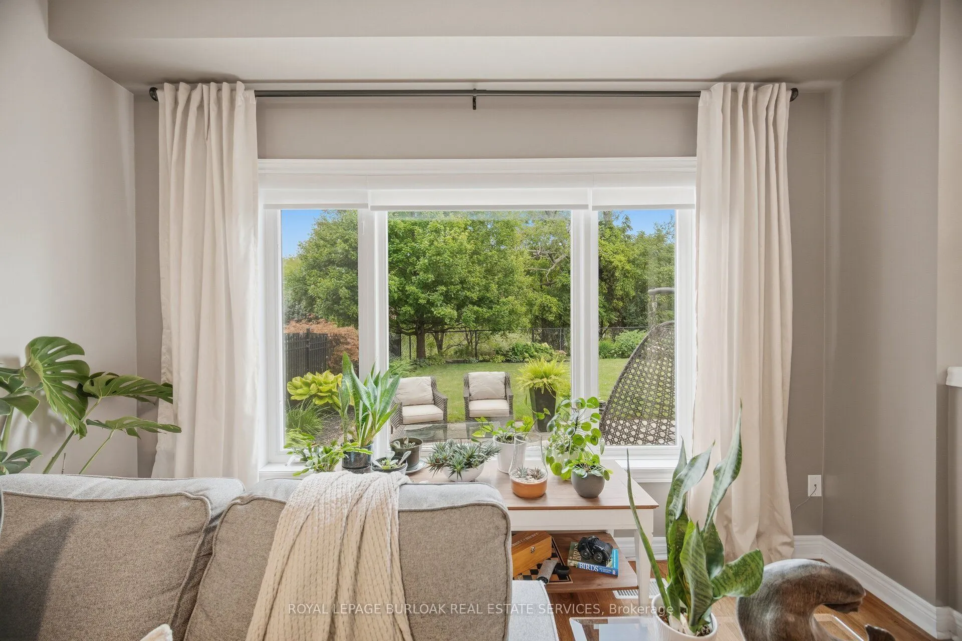 84 Meadowbank Drive