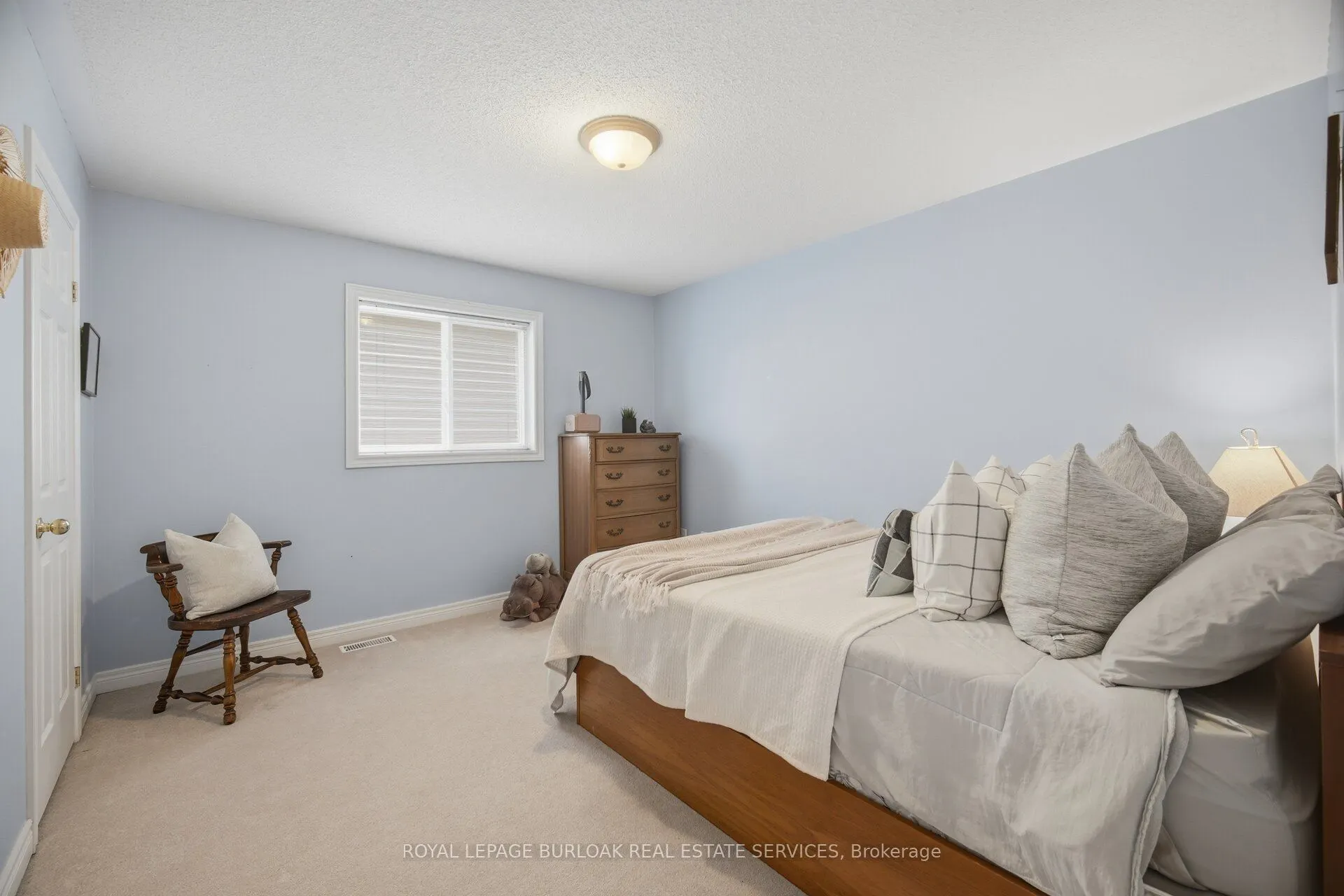 84 Meadowbank Drive