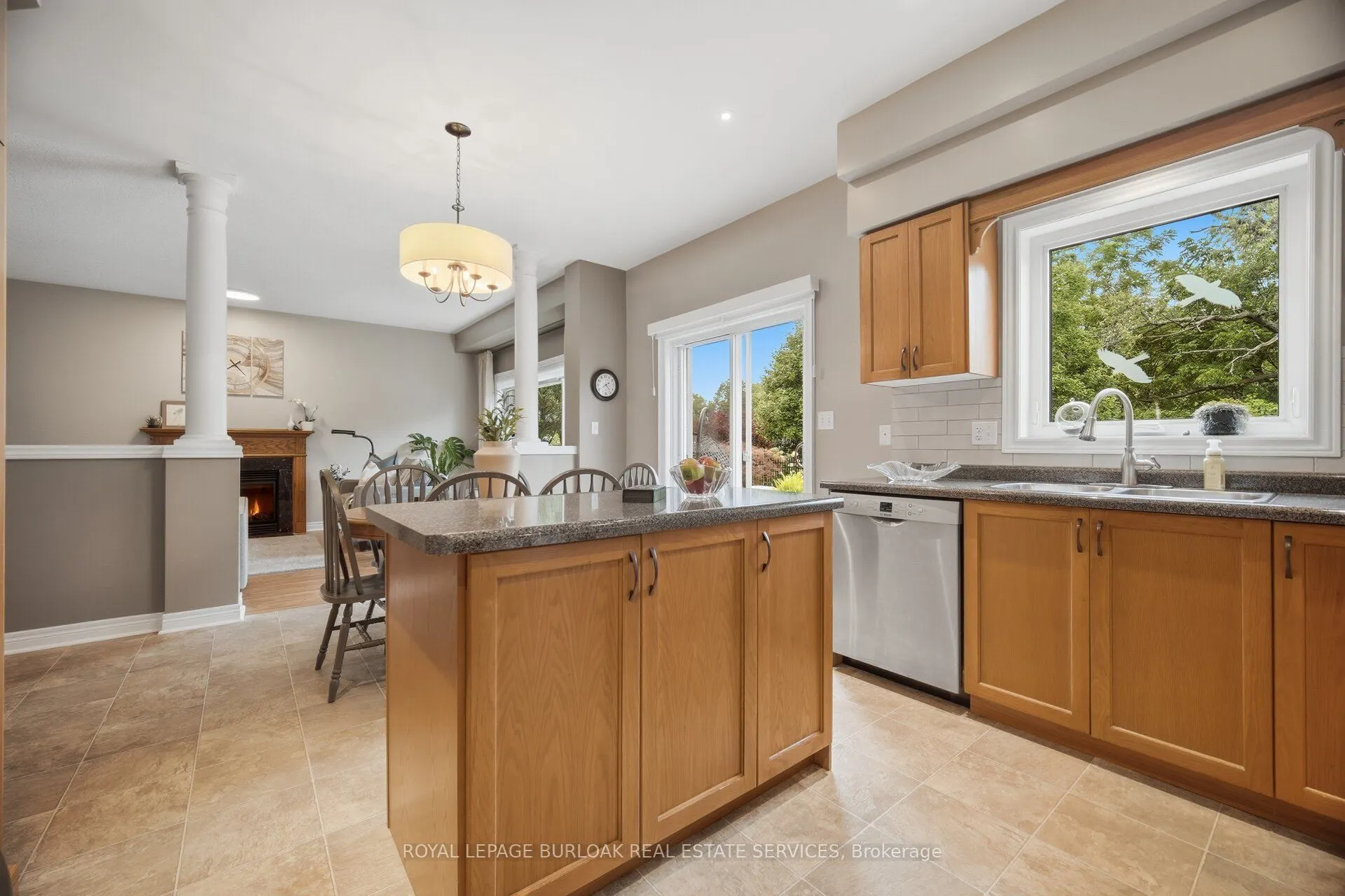 84 Meadowbank Drive