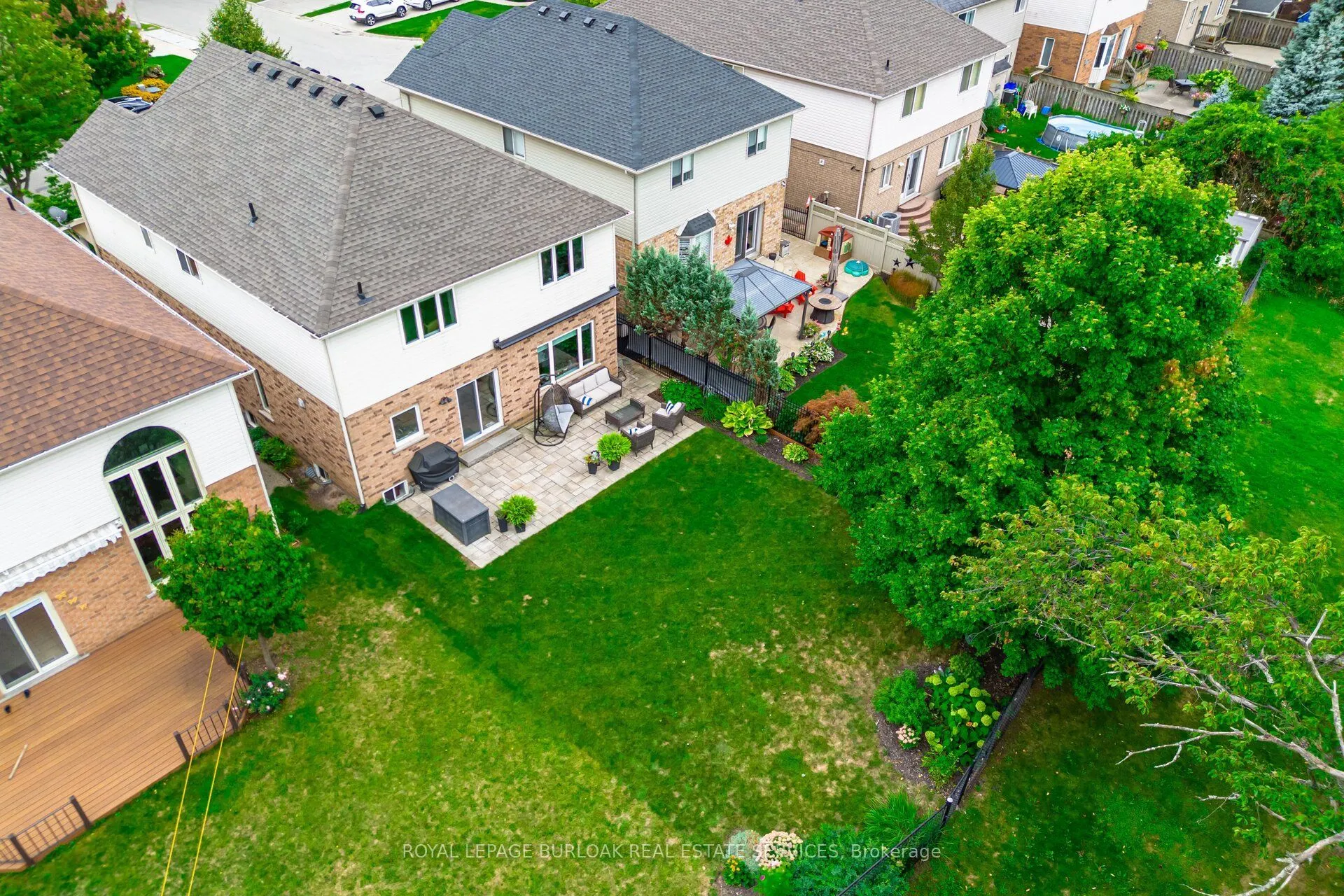 84 Meadowbank Drive