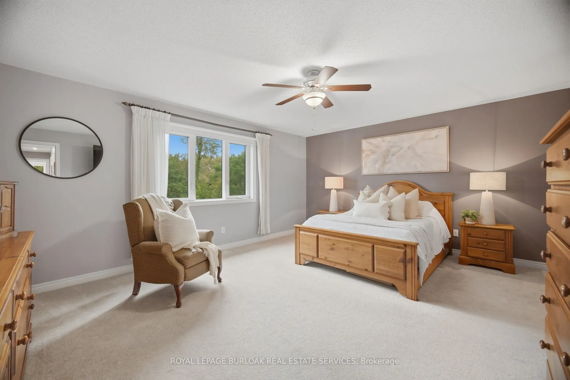 84 Meadowbank Drive